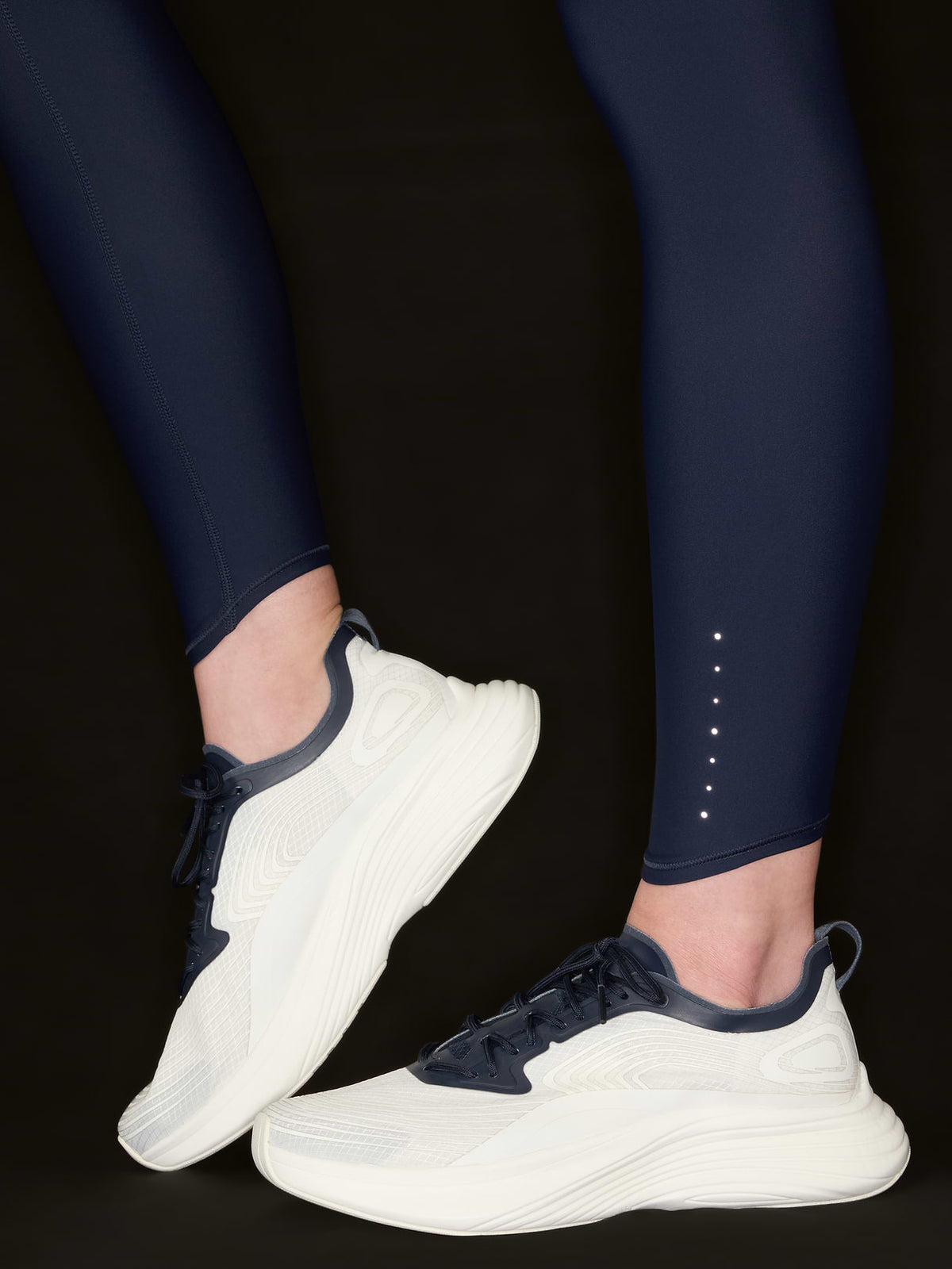 Pacesetter Ultra High Rise 7/8 Legging - Navy