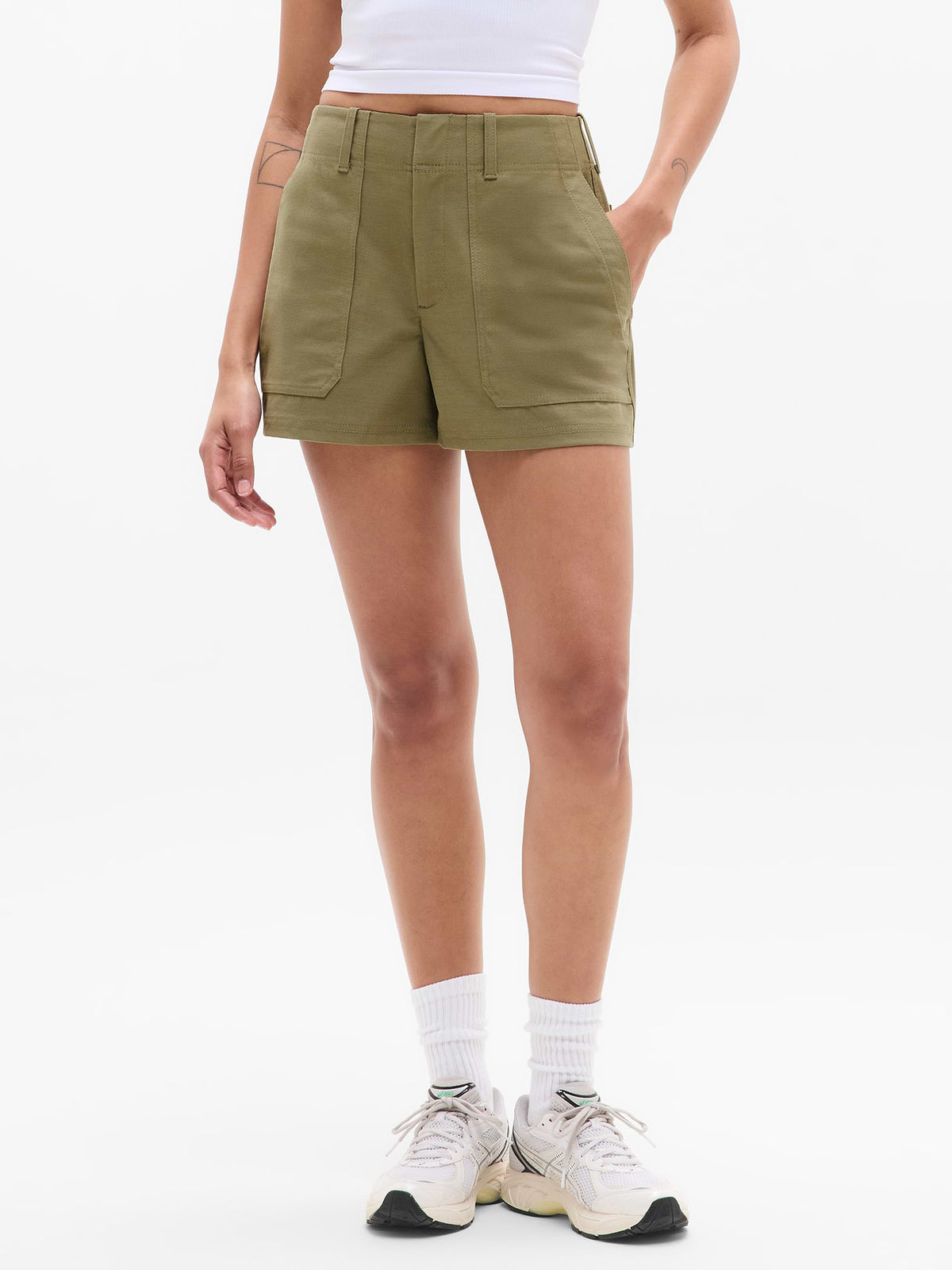 Skyline High Rise Tailored 4" Short - Perennial Olive