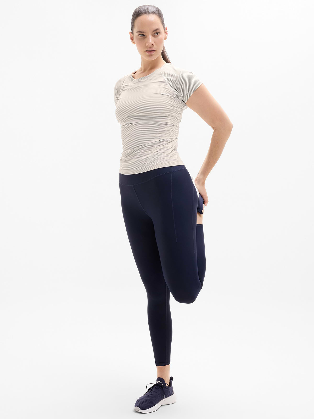 Momentum Seamless Tee - White Mini Stripe