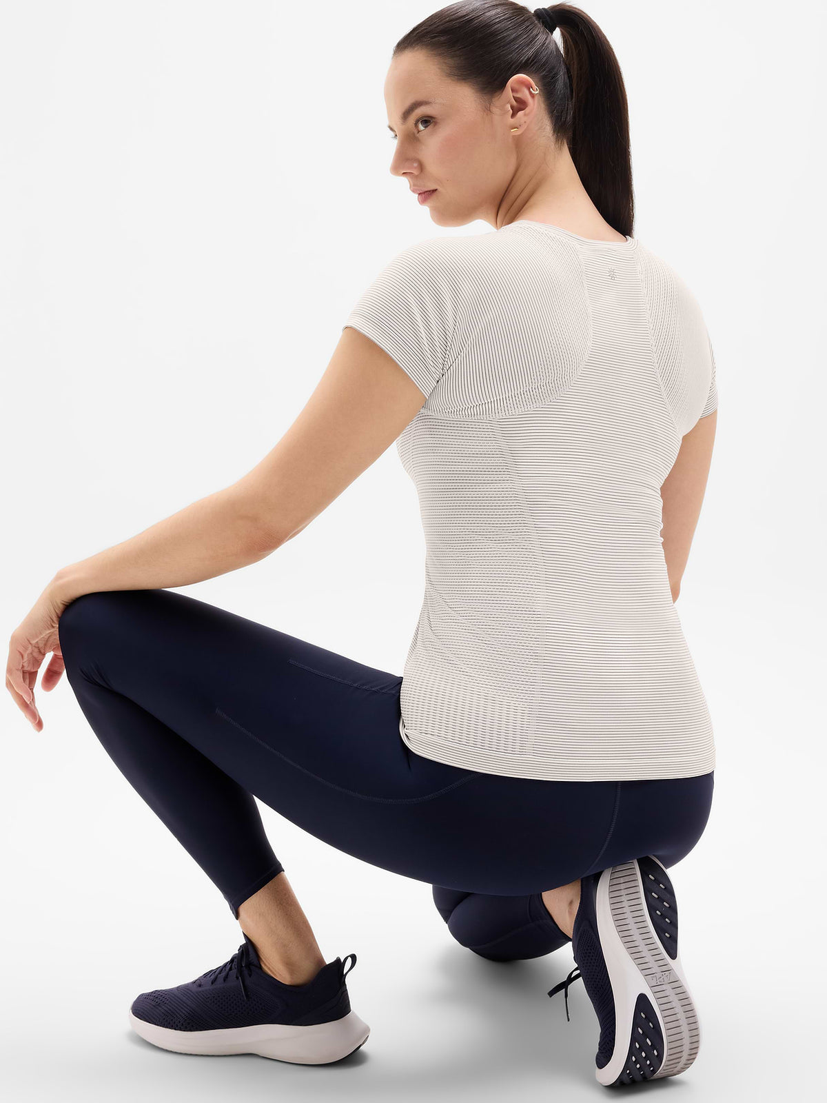 Momentum Seamless Tee - White Mini Stripe