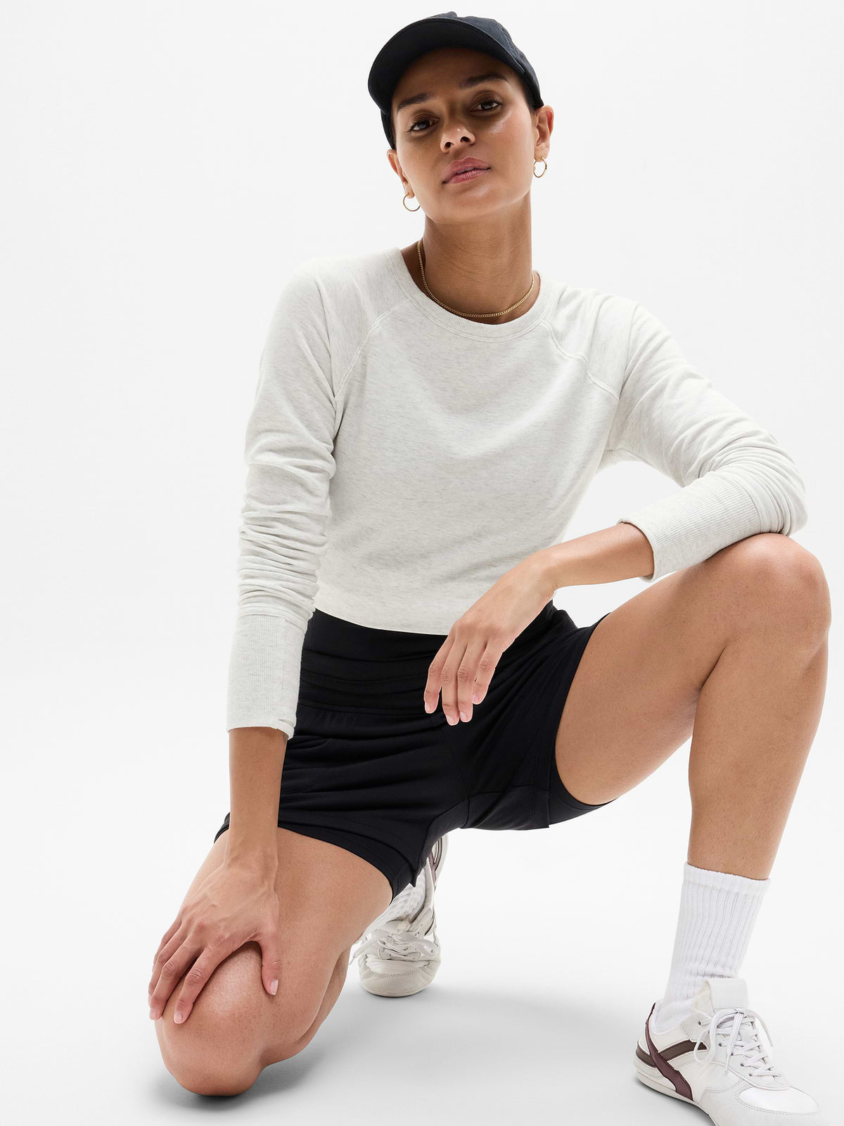 Coaster Luxe V-Neck Sweatshirt - Fog Grey Heather