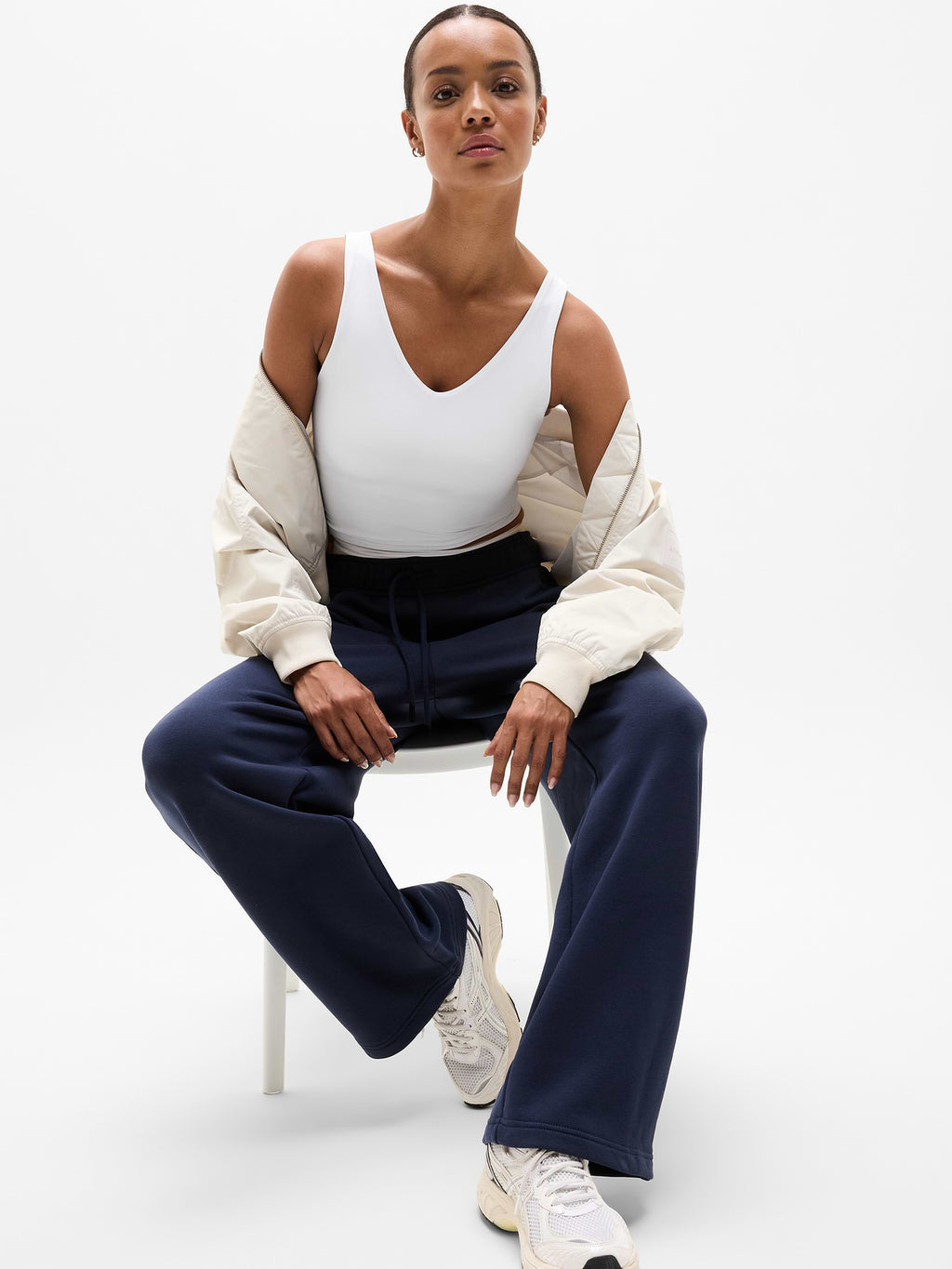 Transcend V-Neck Crop Sports Bra A-C - Bright White