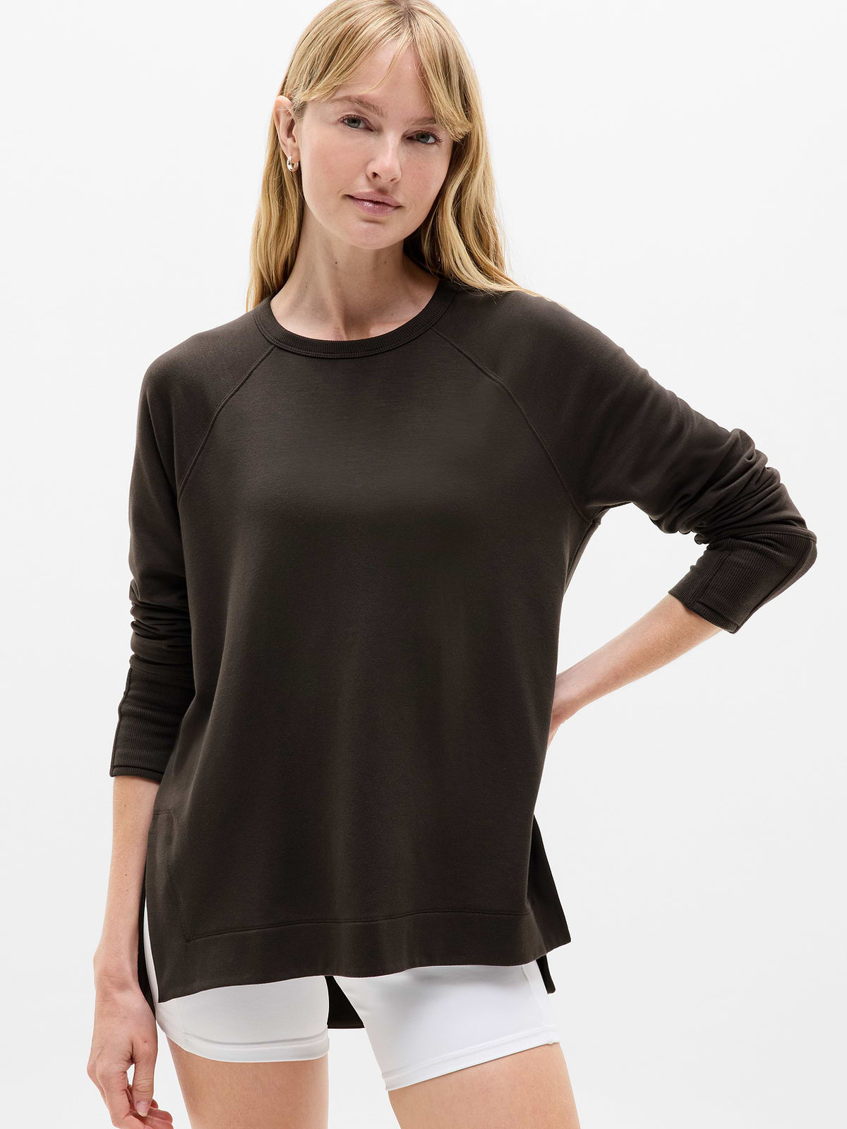 Coaster Luxe V-Neck Sweatshirt - Truffle