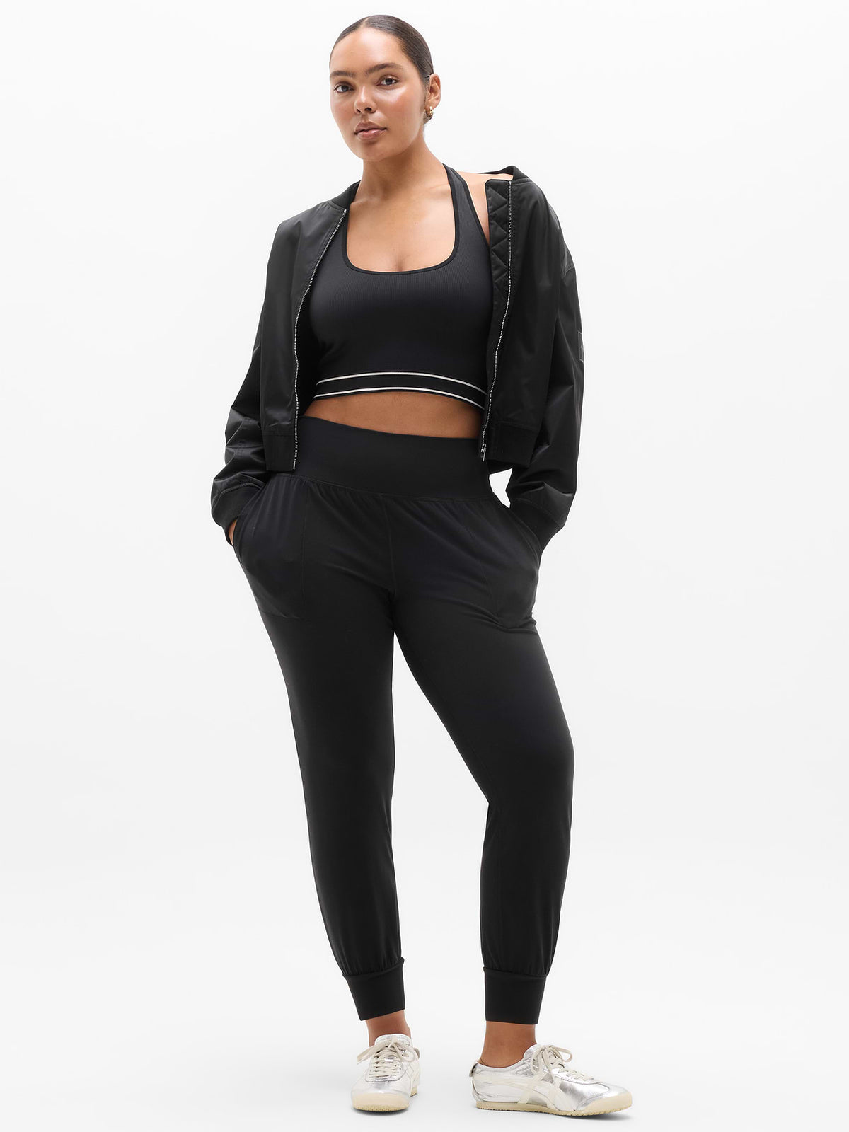 Salutation High Rise Jogger - Black