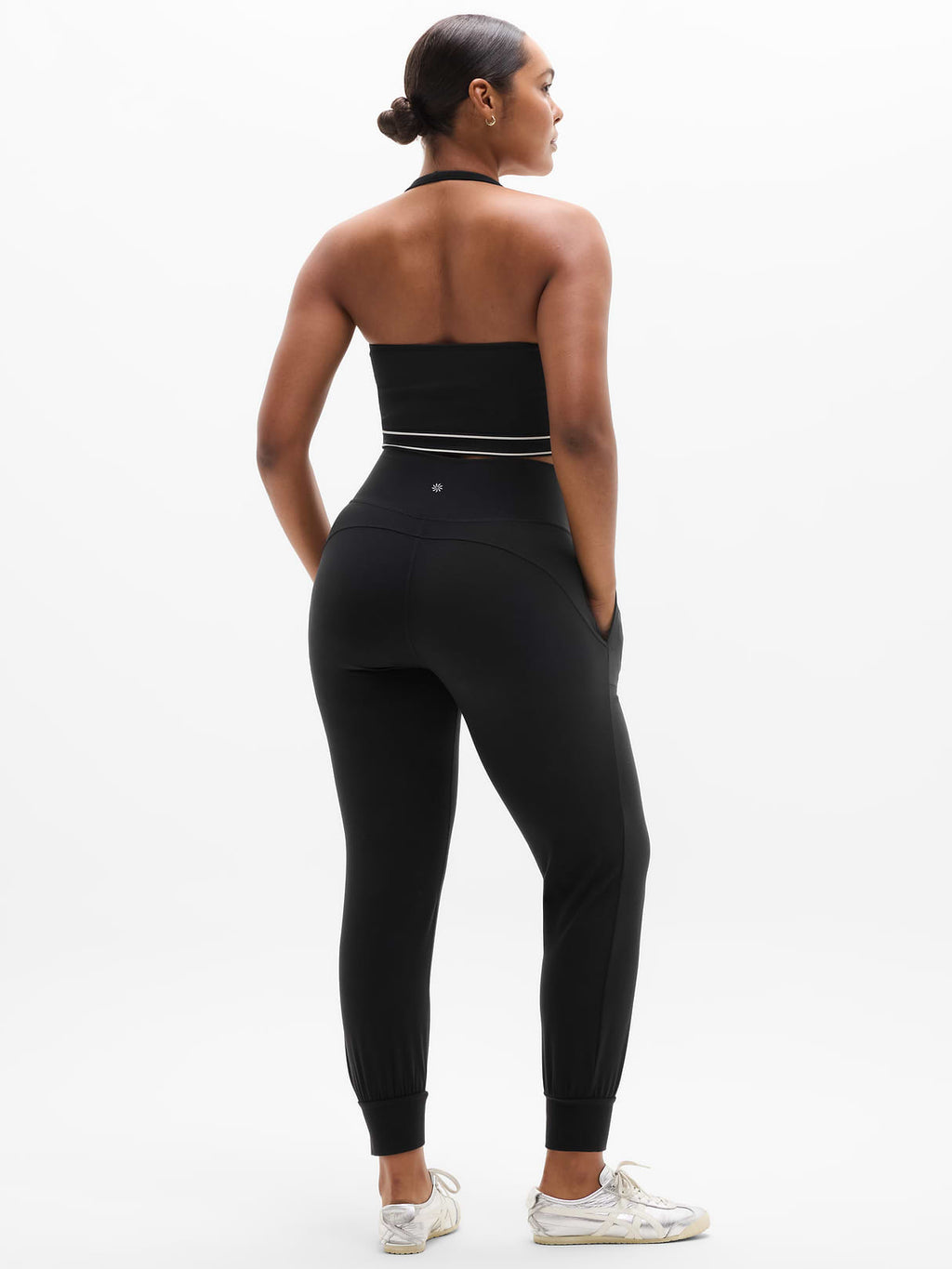 Salutation High Rise Jogger - Black