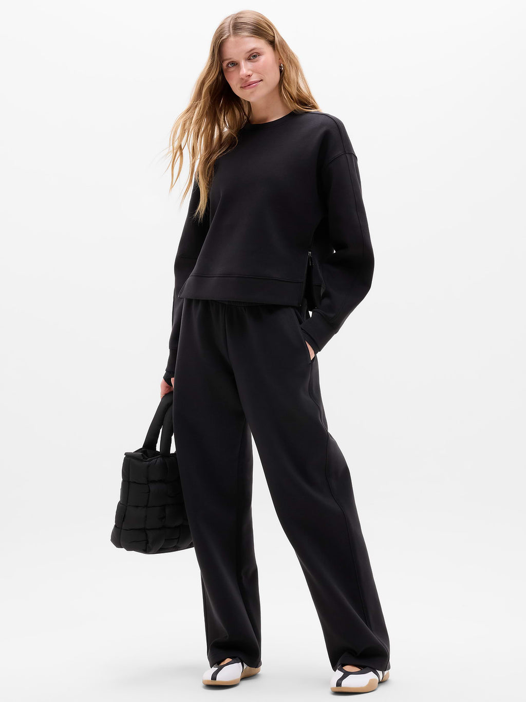 Form Knit Crew Sweatshirt - Black