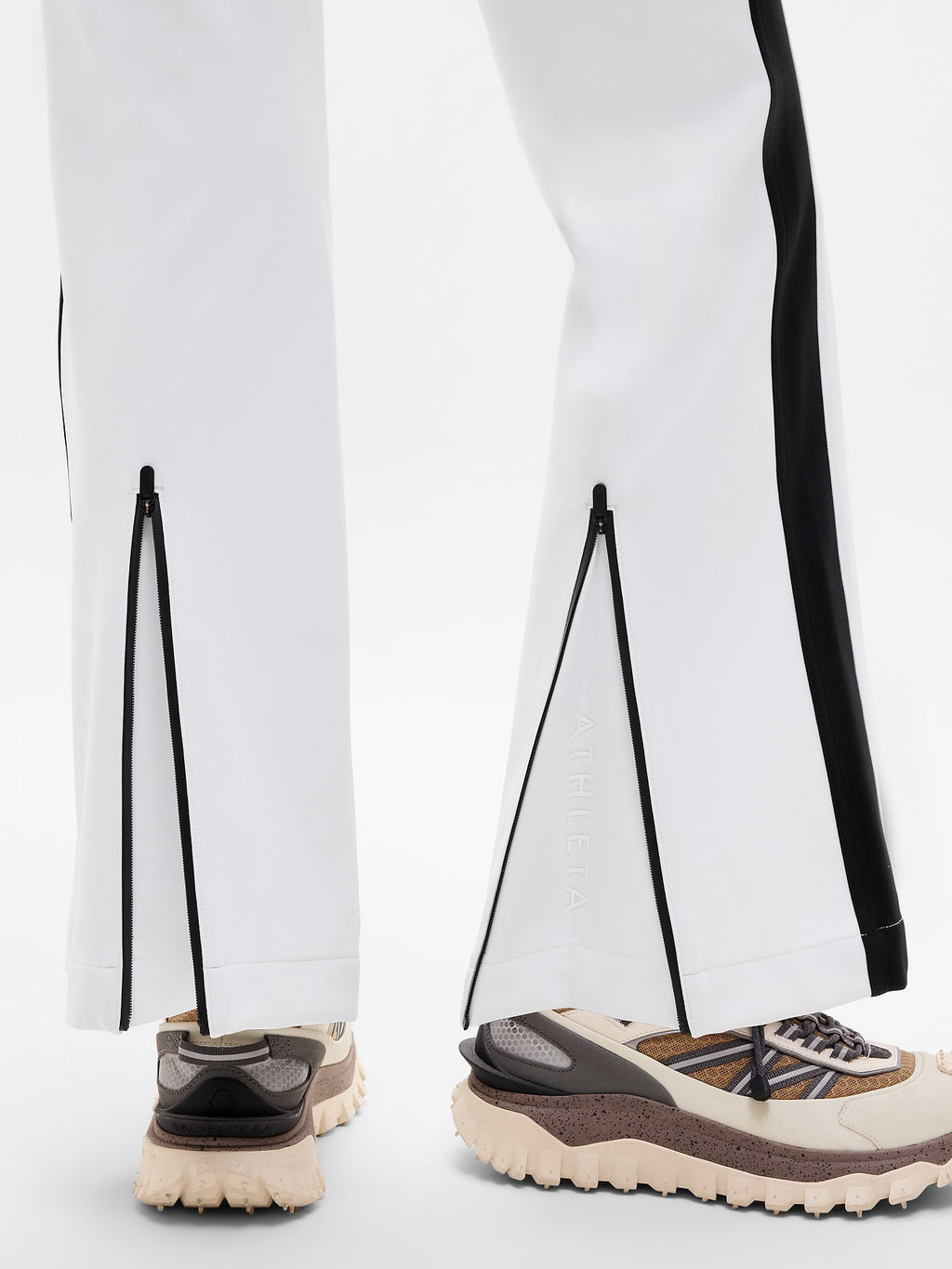 Glacier High Rise Flare Pant - White/Black