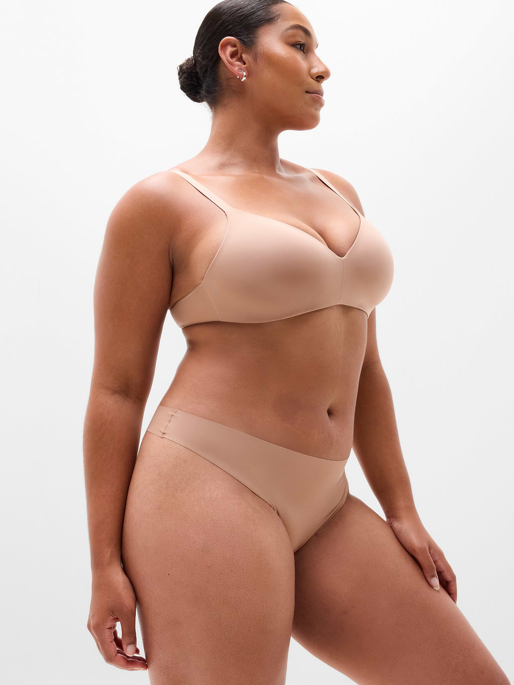 Sleek Form No Show Thong Underwear - Hazelnut