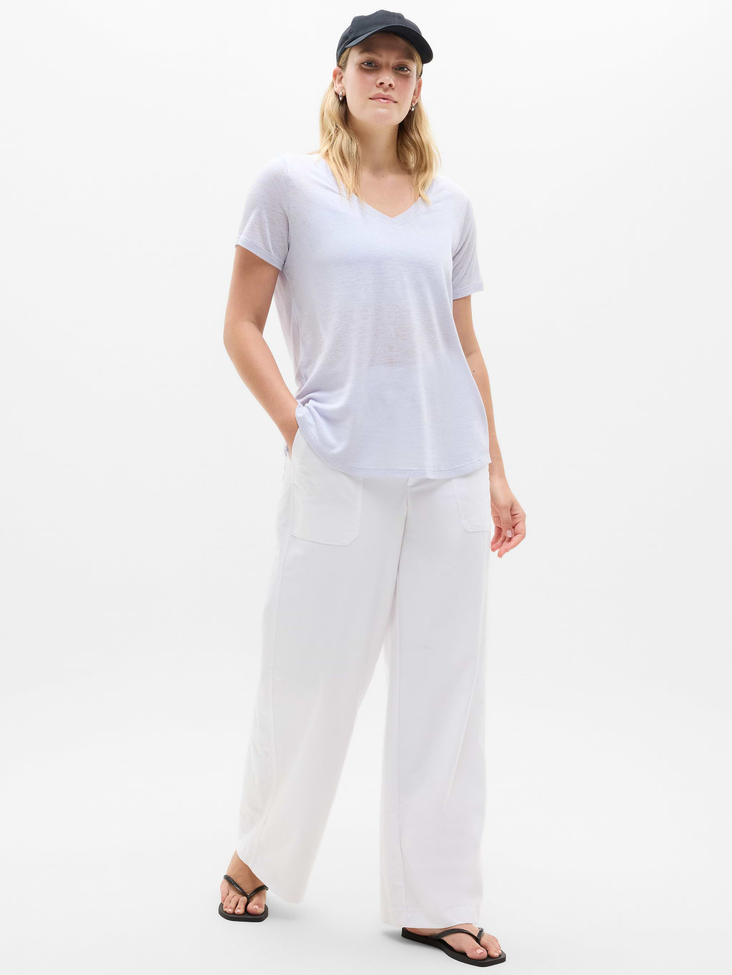Breezy Scoop V-Neck Tee - Dove