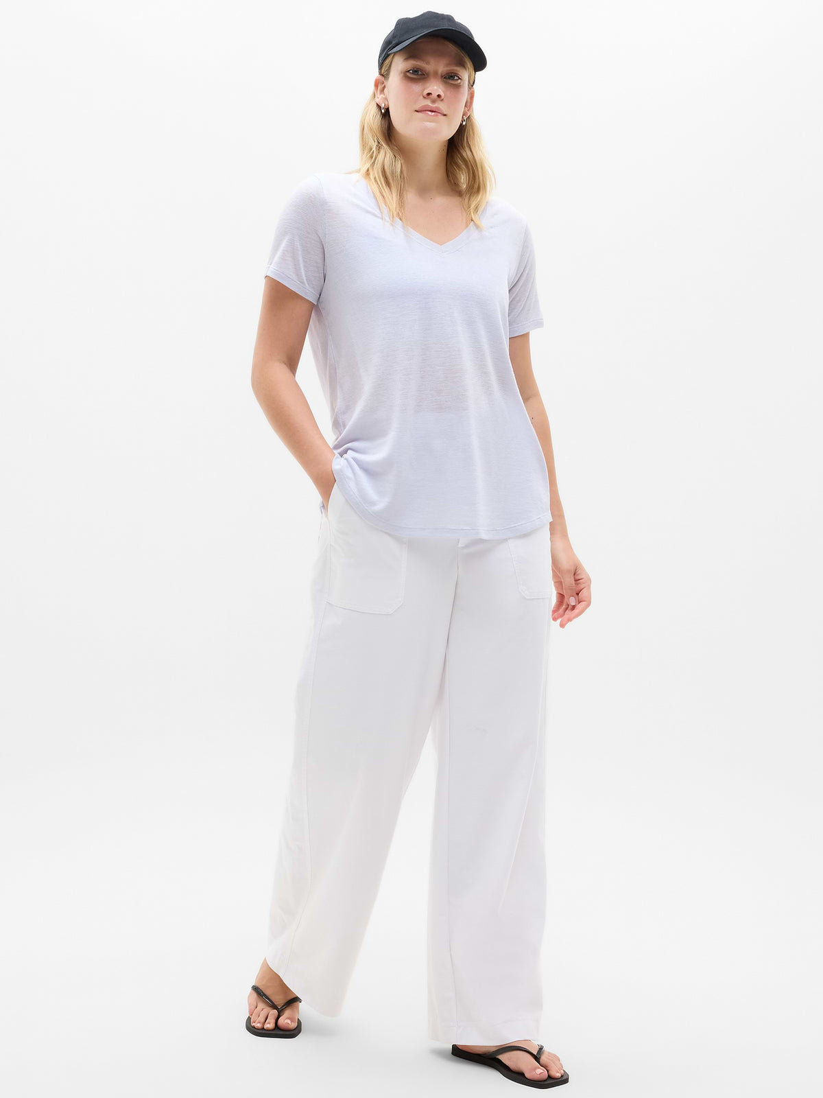 Breezy Scoop V-Neck Tee - Dove