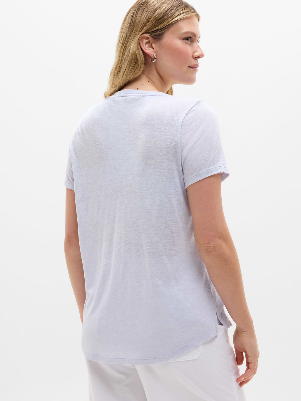 Breezy Scoop V-Neck Tee - Dove