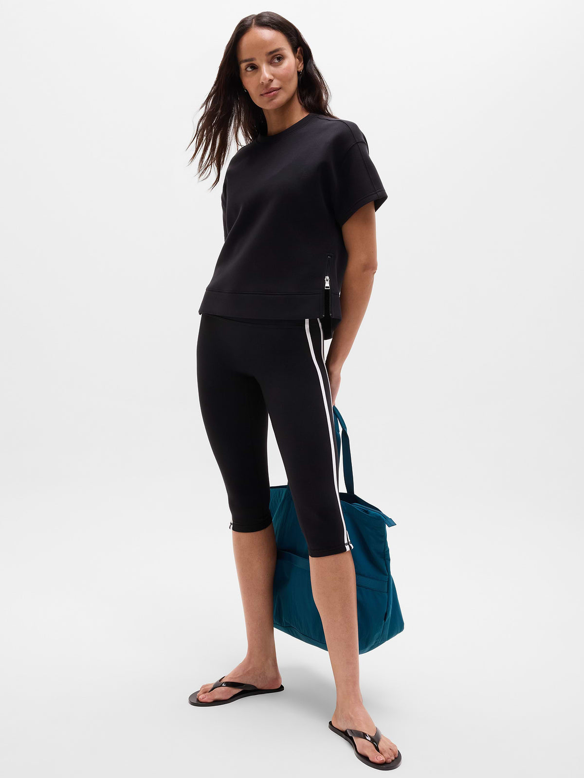 Form Knit Sweatshirt Tee - Black