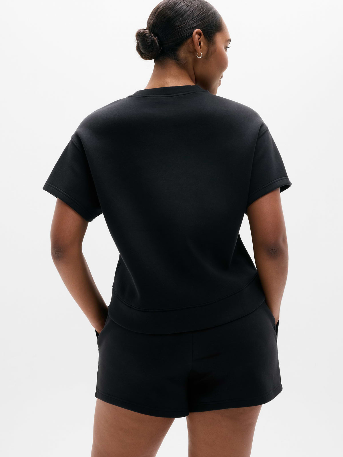 Form Knit Sweatshirt Tee - Black