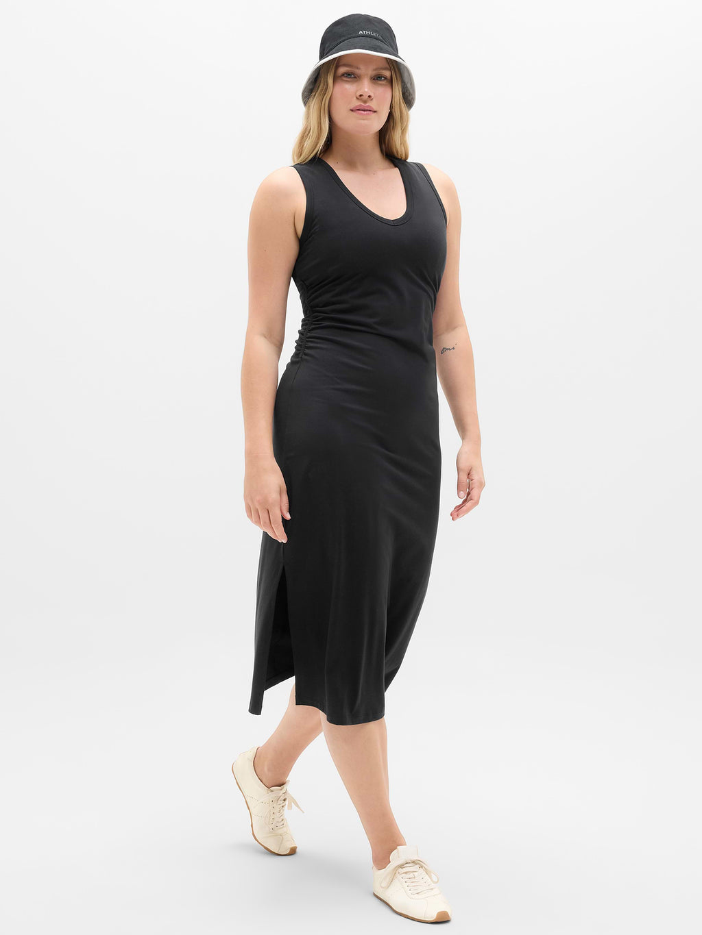 Essential V-Neck Midi Dress - Black