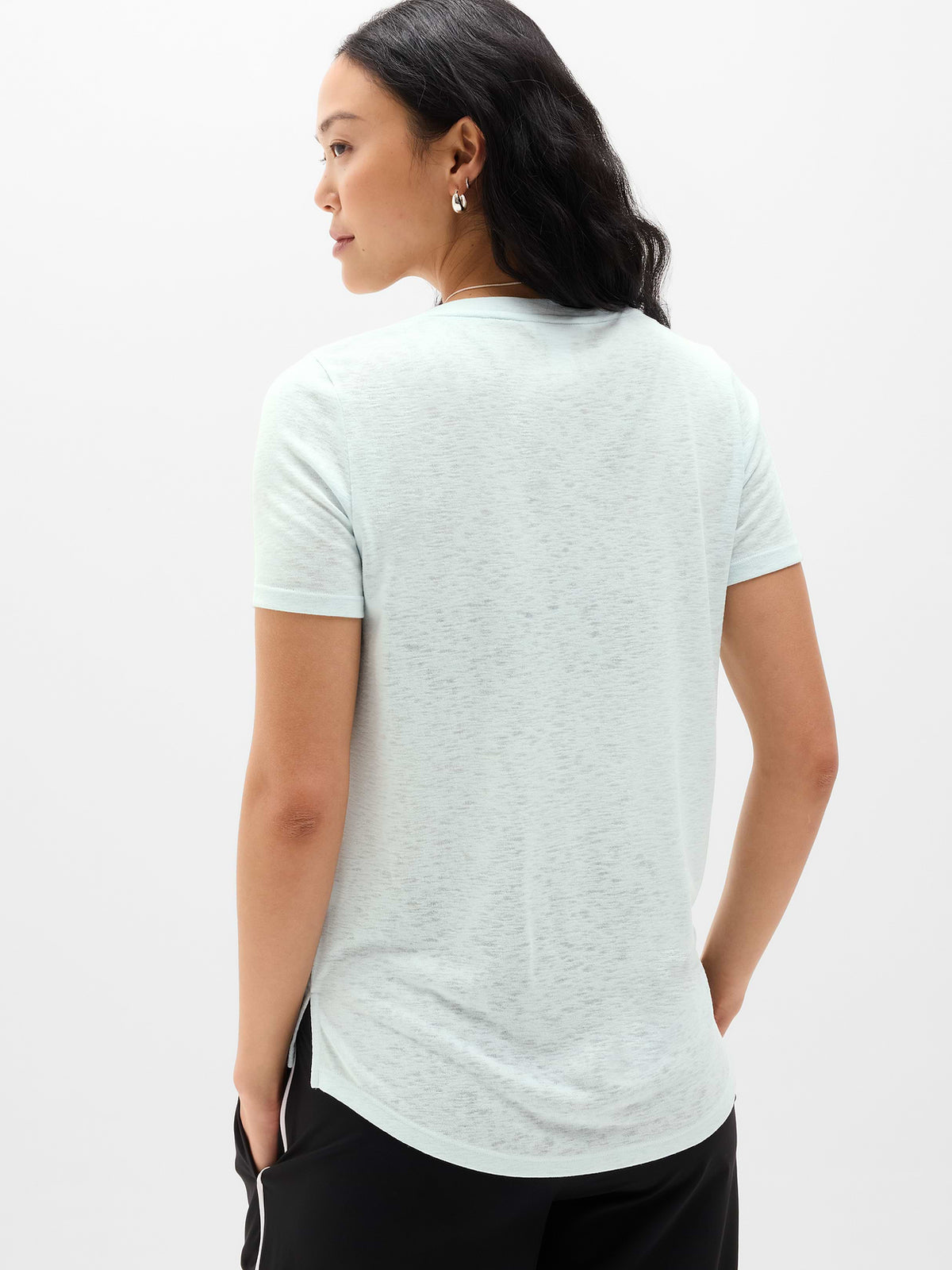 Breezy Scoop V-Neck Tee - Sky
