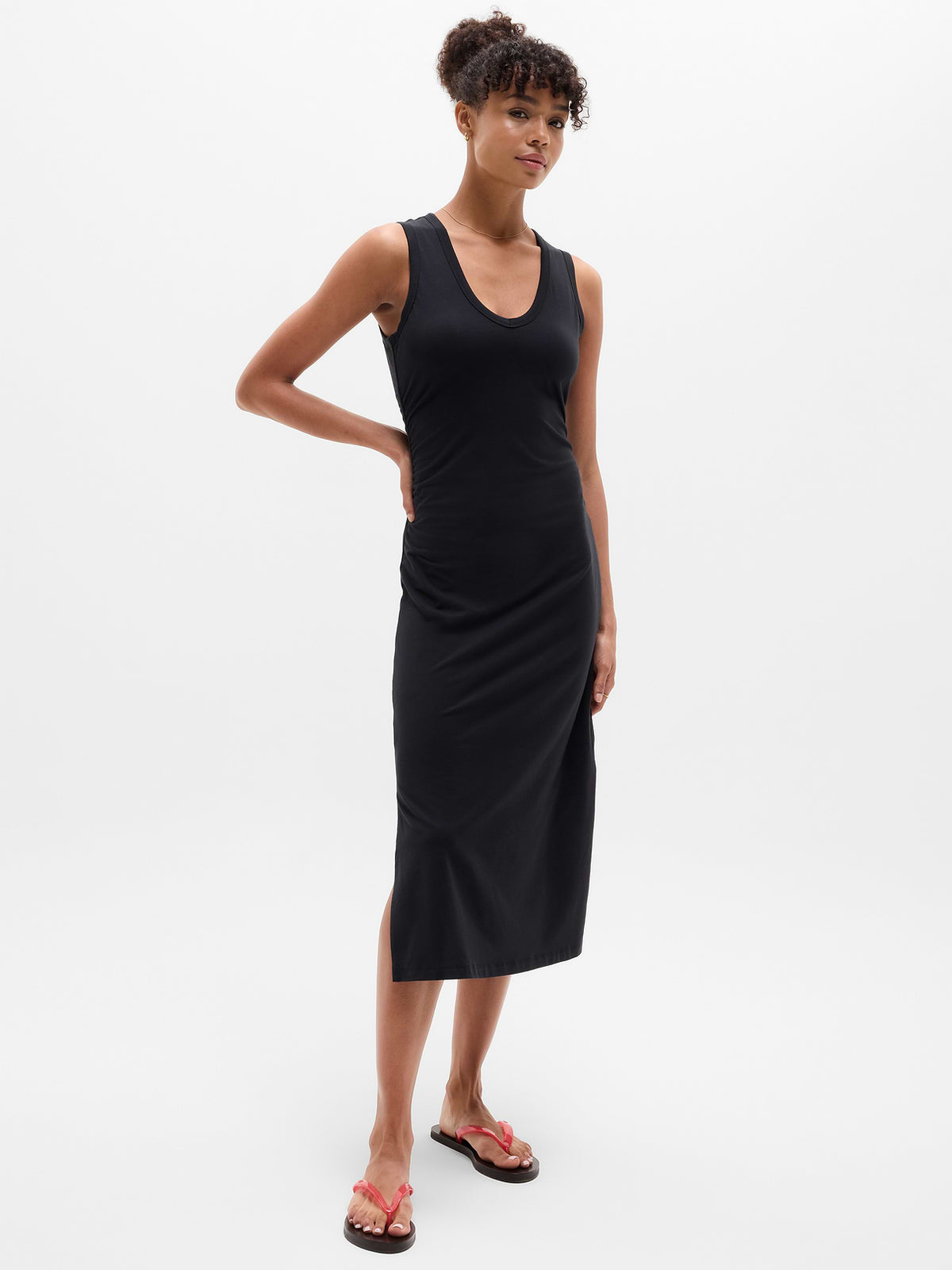 Essential V-Neck Midi Dress - Black