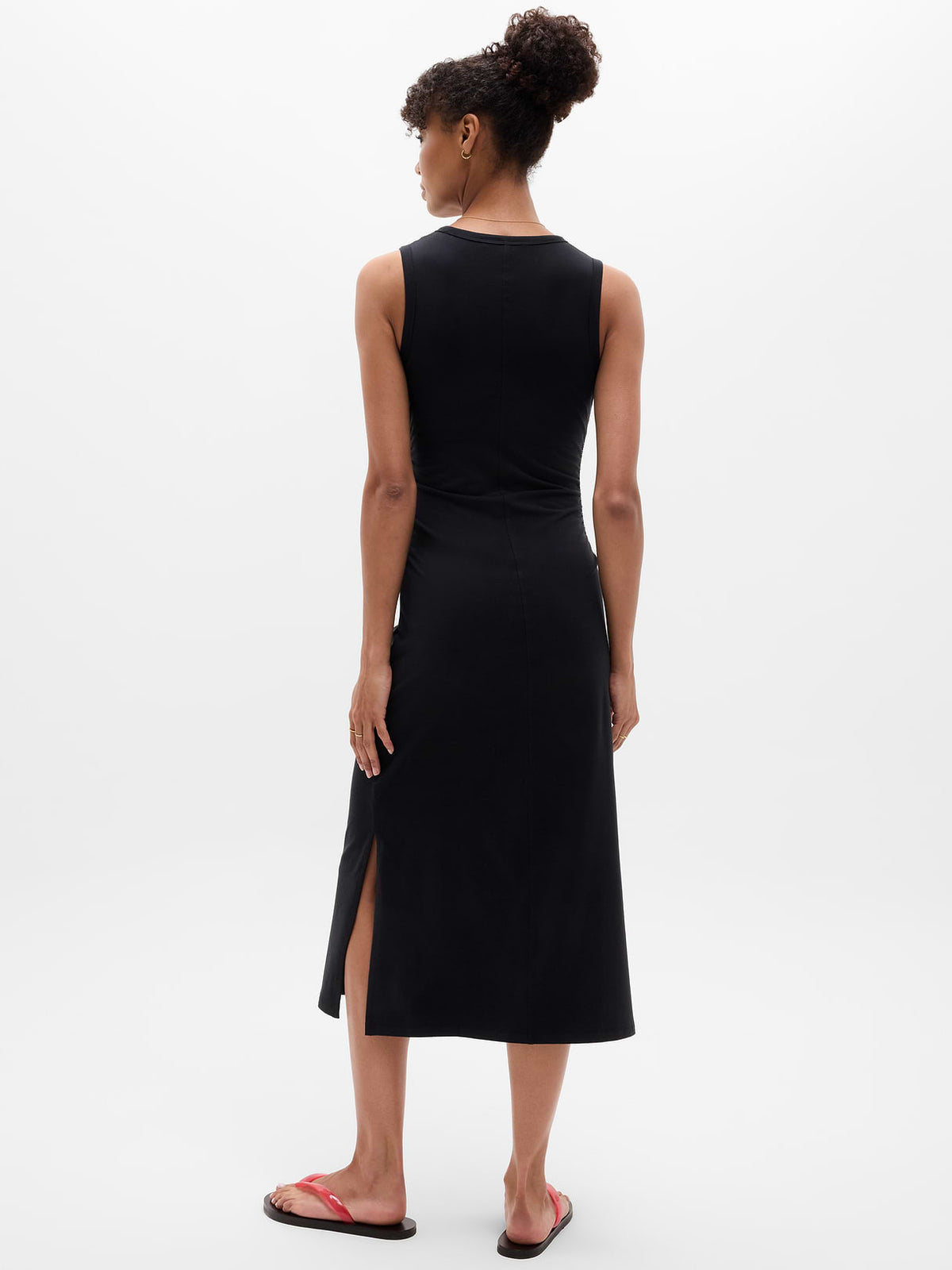 Essential V-Neck Midi Dress - Black