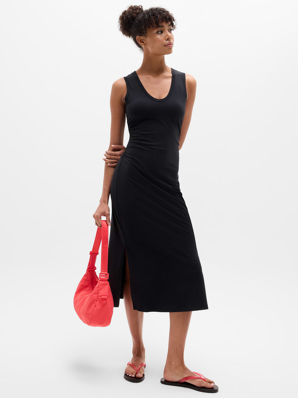 Essential V-Neck Midi Dress - Black