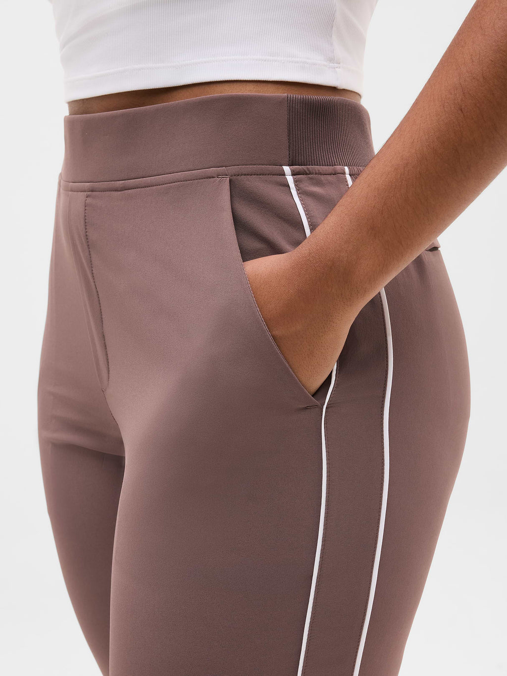 Brooklyn Piping Ankle Pant - Driftwood/White