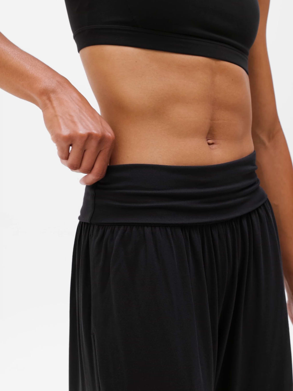Dream Drape Mid Rise Pant - Black