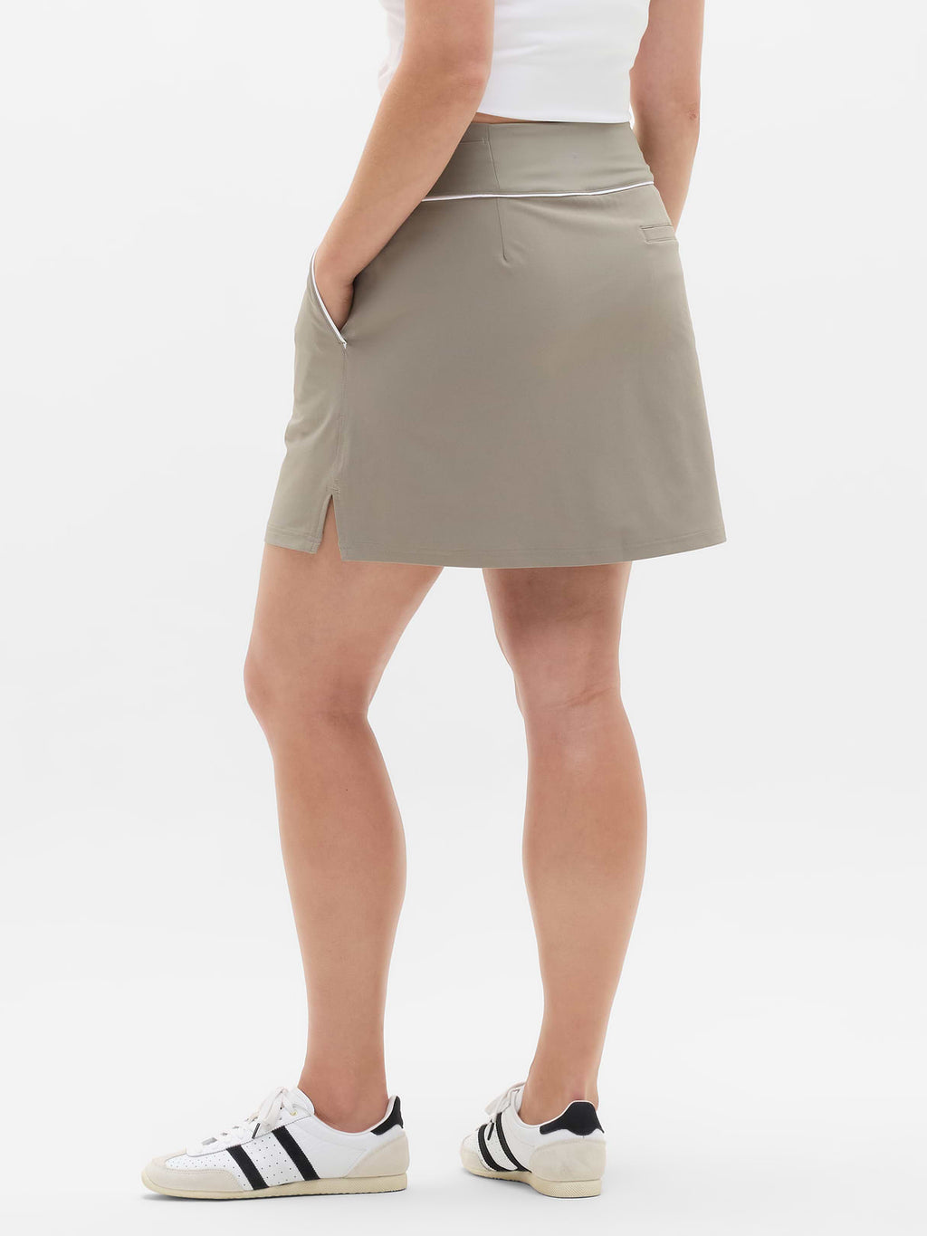 Tee Time High Rise 17" Skort - Willow/Bright White