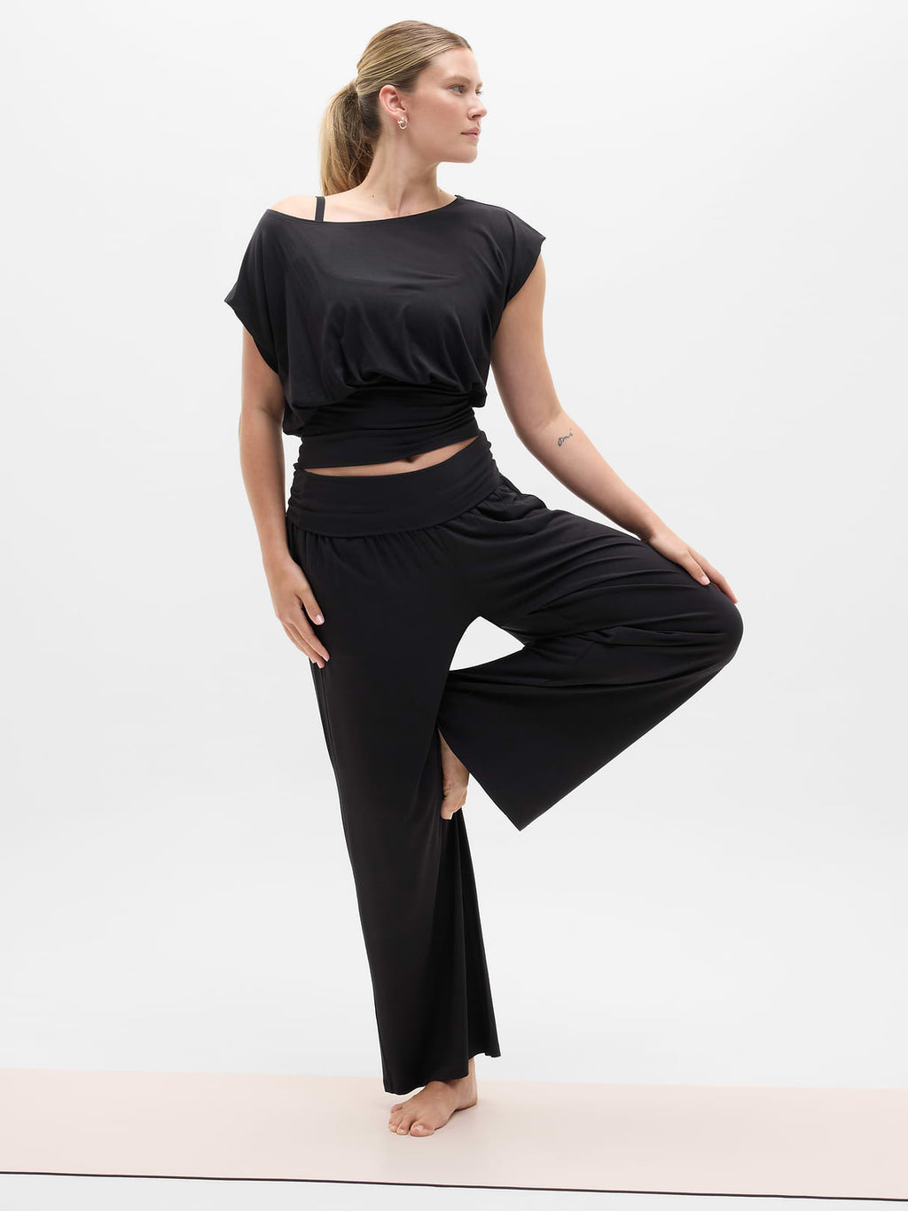 Dream Drape Tee - Black