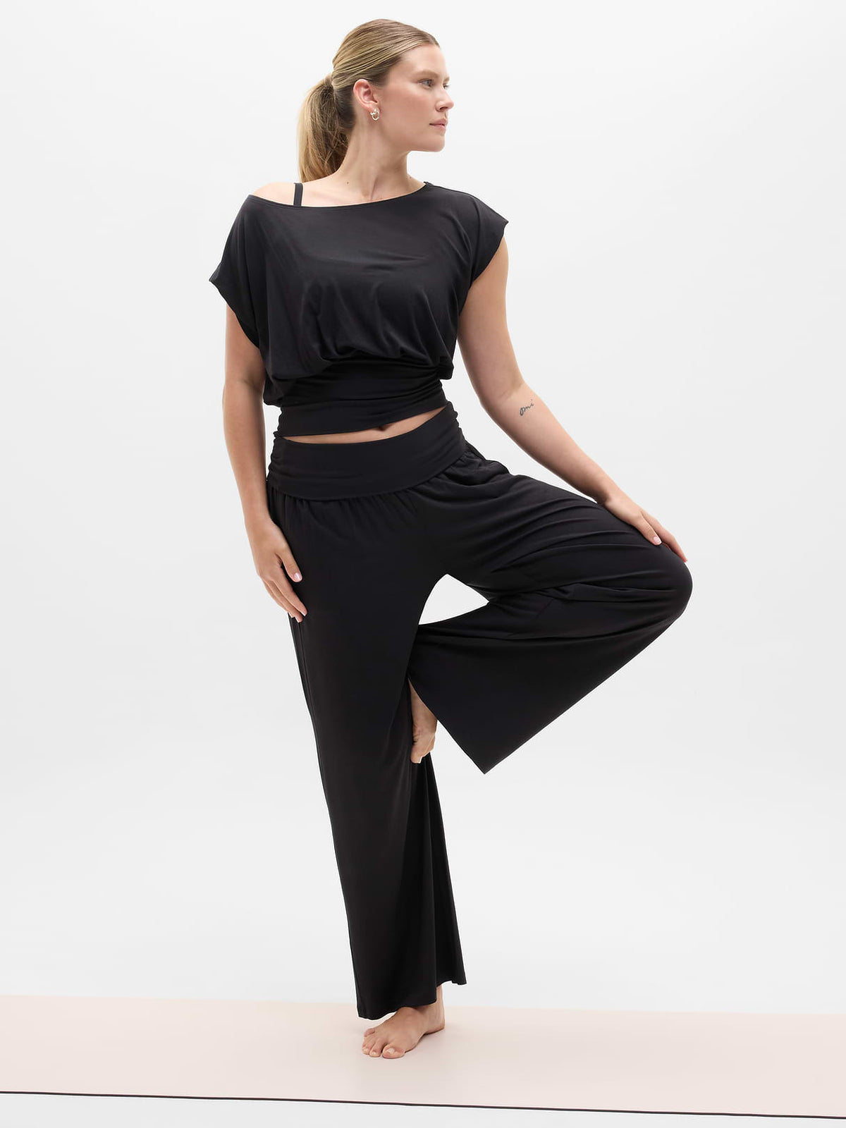 Dream Drape Tee - Black