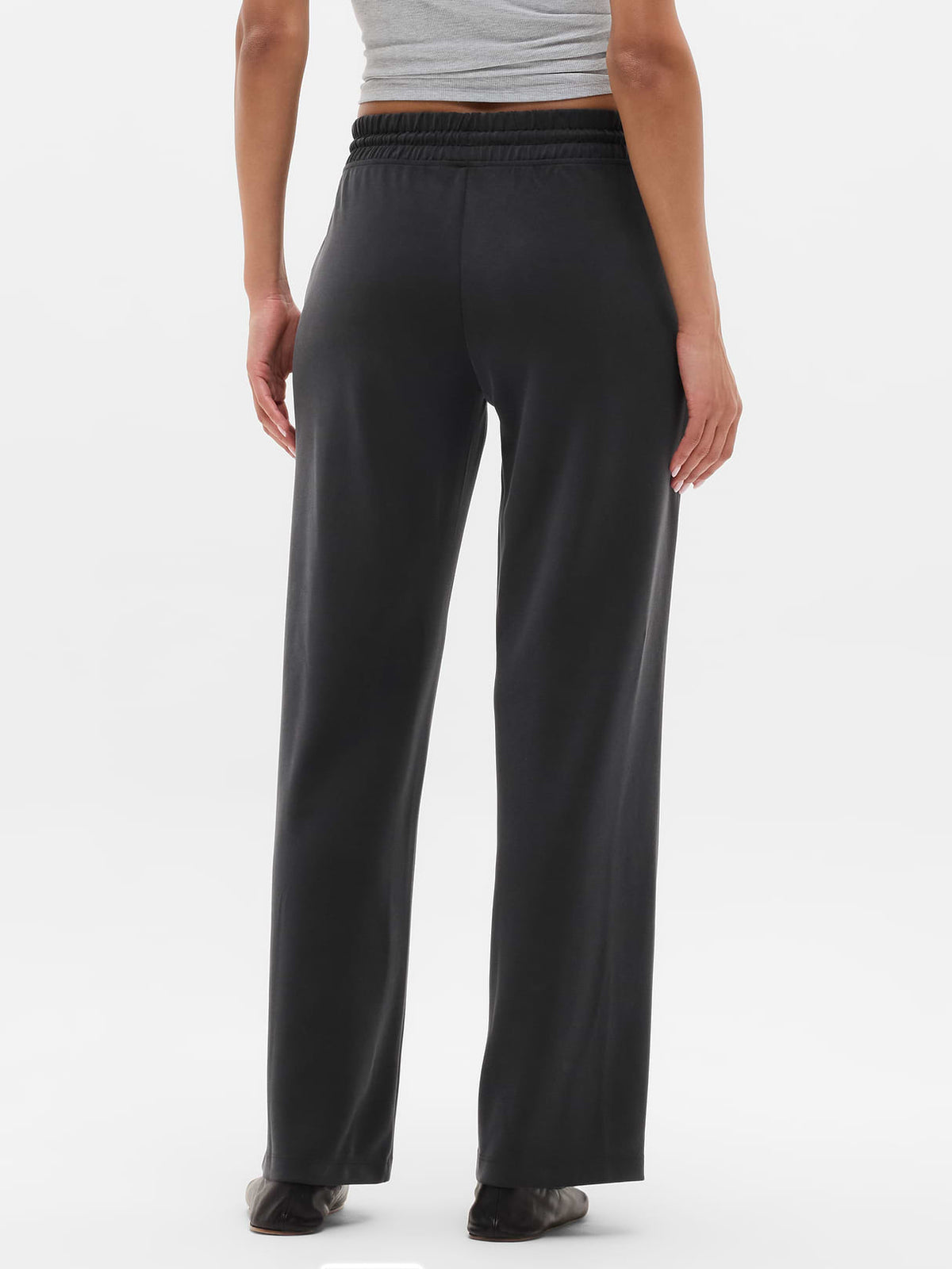 Seasoft Mid Rise Straight Pant - Black