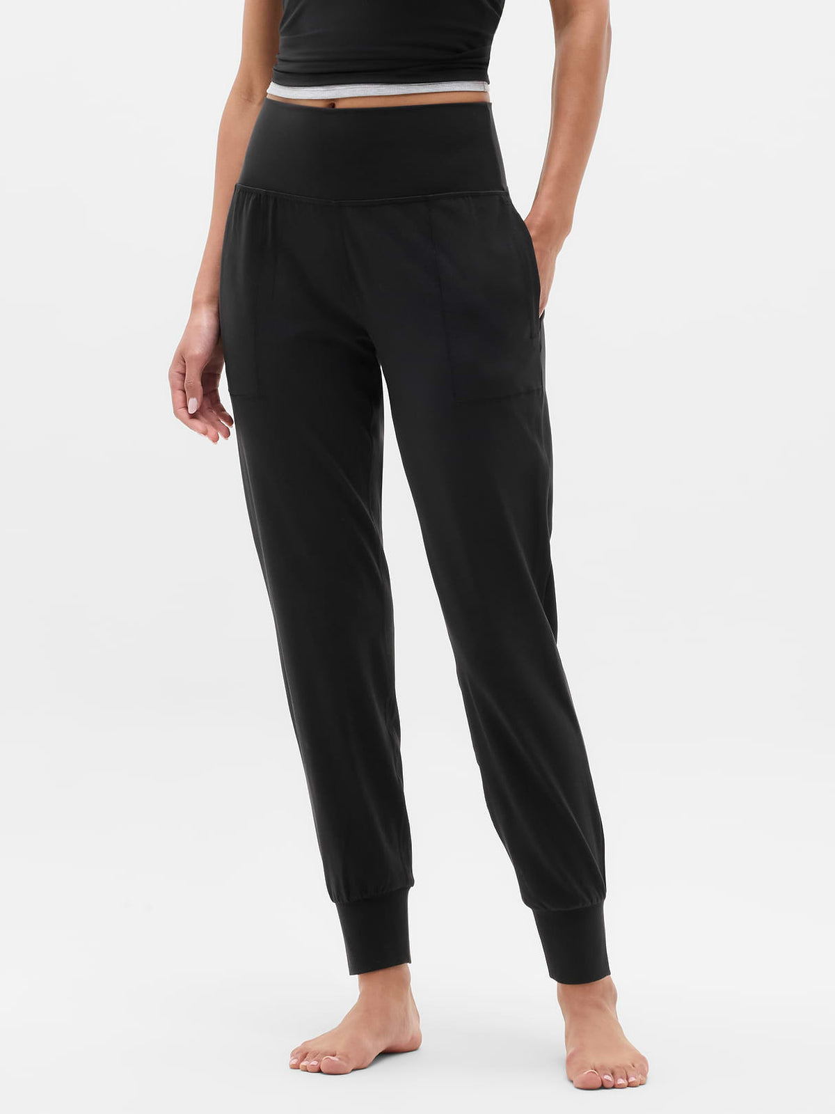 Salutation High Rise Jogger - Black