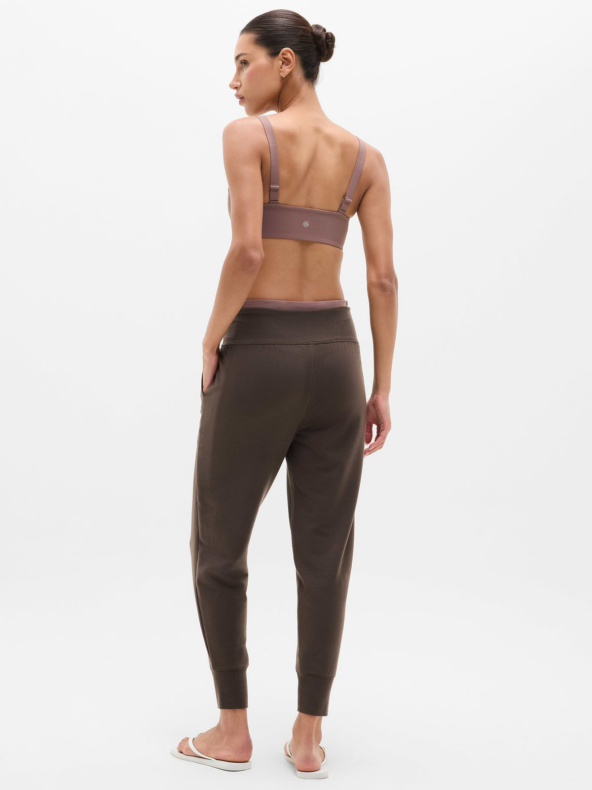 Coaster Luxe Straight Leg Pant - Truffle