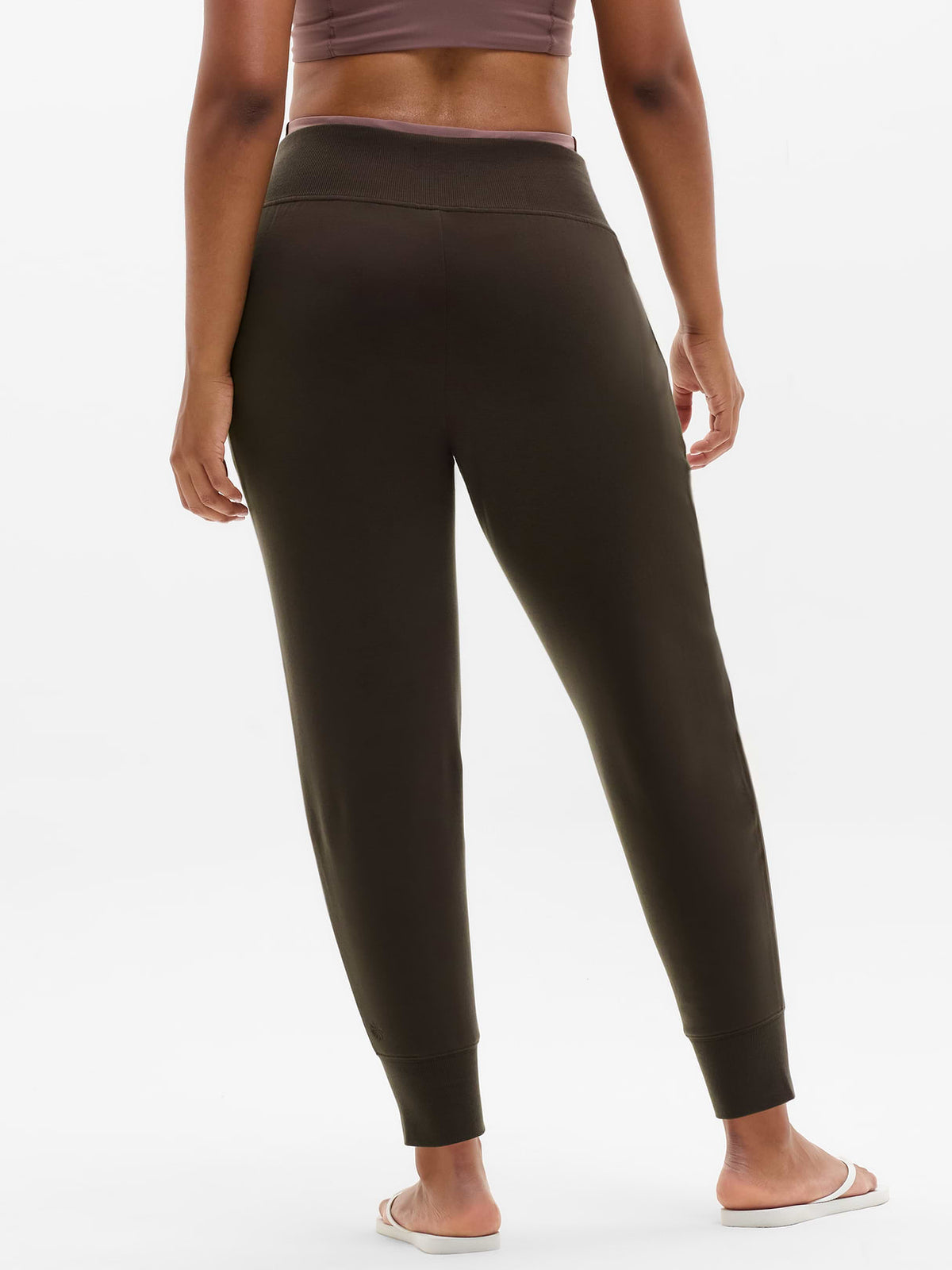 Coaster Luxe Straight Leg Pant - Truffle