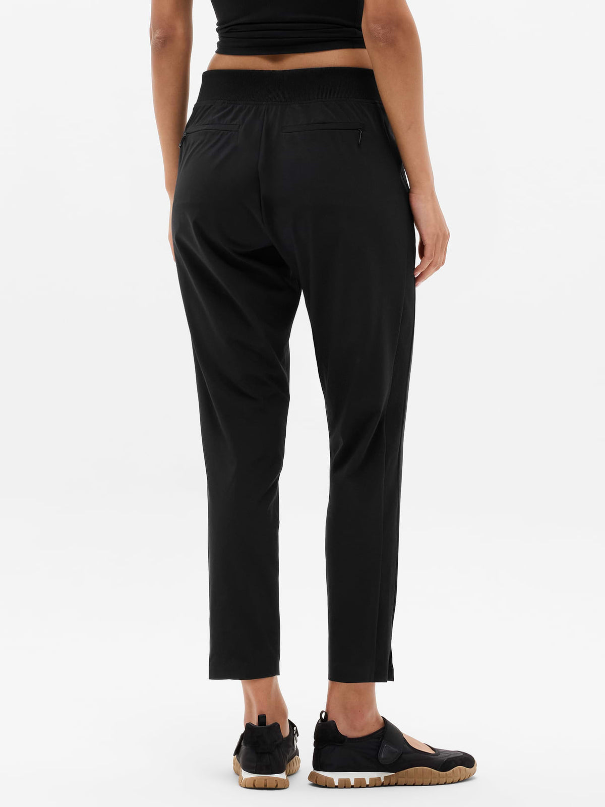 Brooklyn Mid Rise Ankle Pant - Black