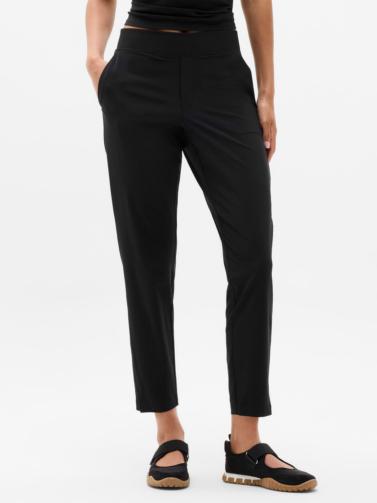 Brooklyn Mid Rise Ankle Pant - Black