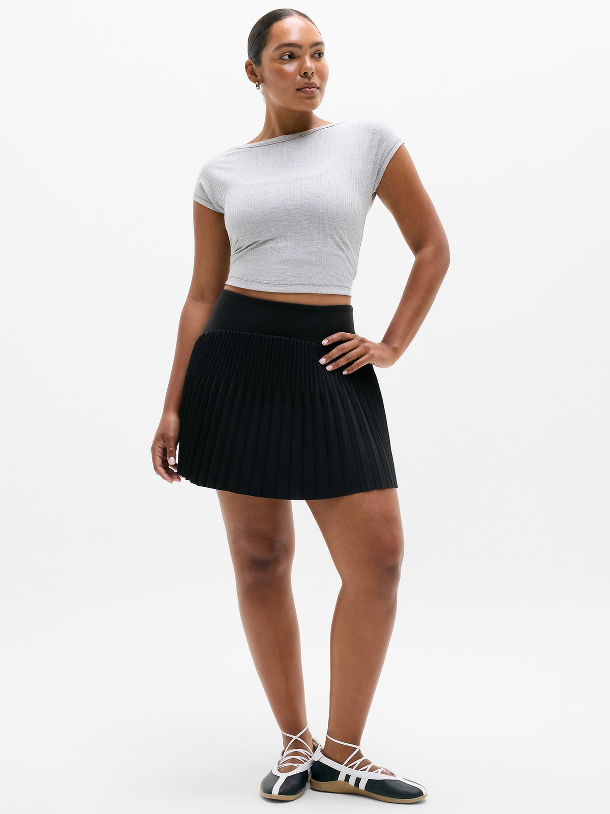 Featherweight Plissé Skort - Black
