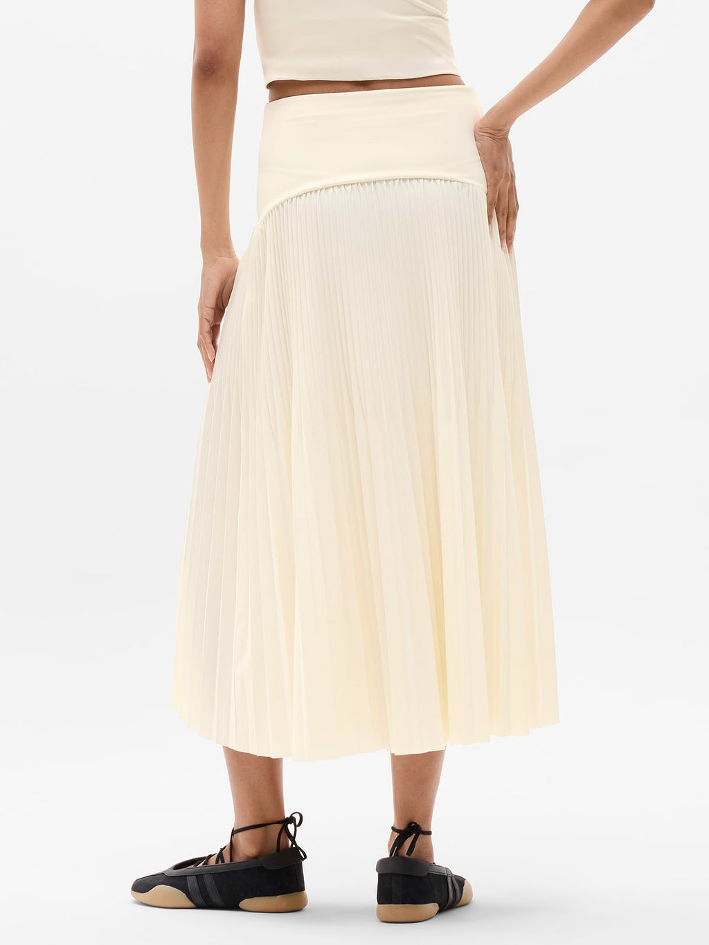 Featherweight Plissé Midi Skirt - Pearl