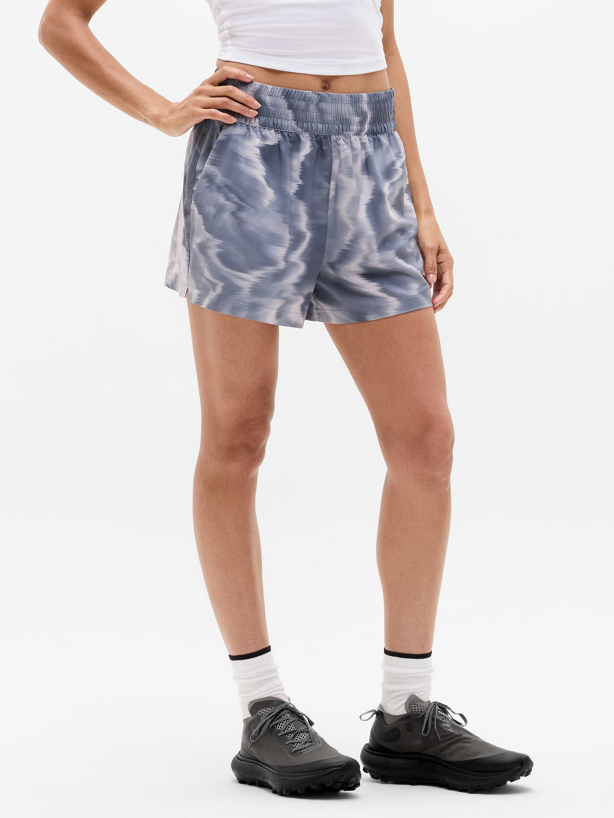 Weekender High Rise 3" Run Short - Motion Abstract Grey