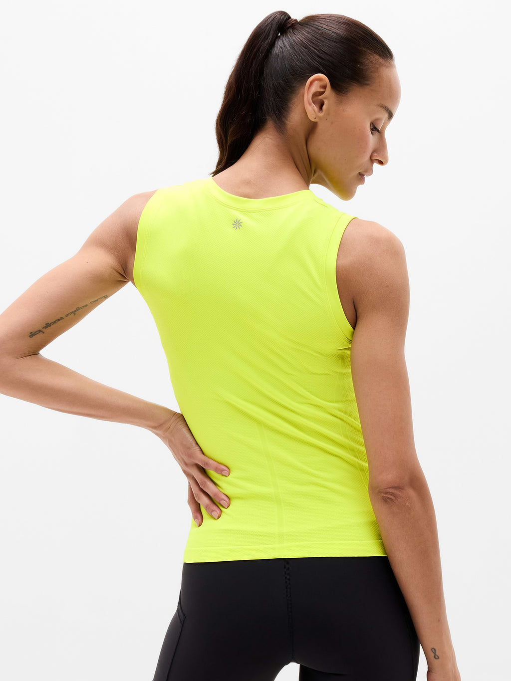 Momentum Flex Muscle Tank - Flash