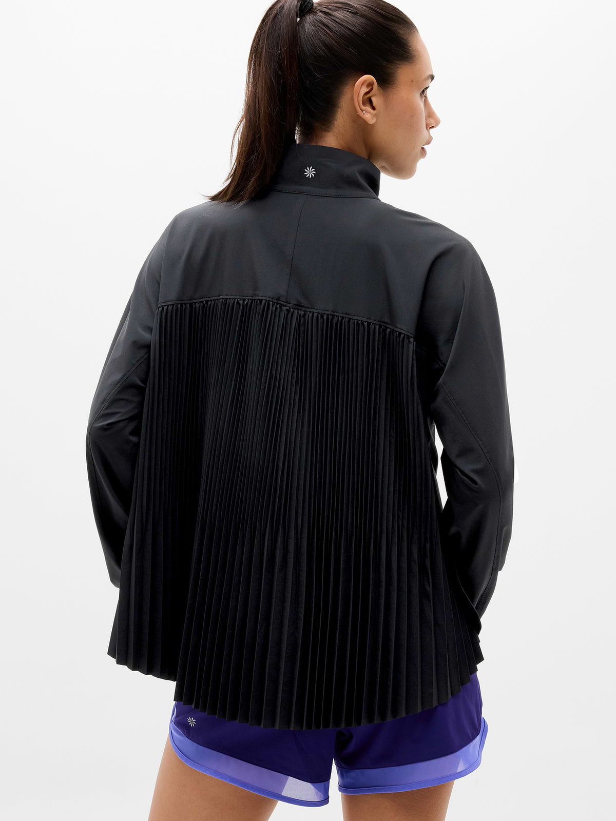 Featherweight Plissé Jacket - Black