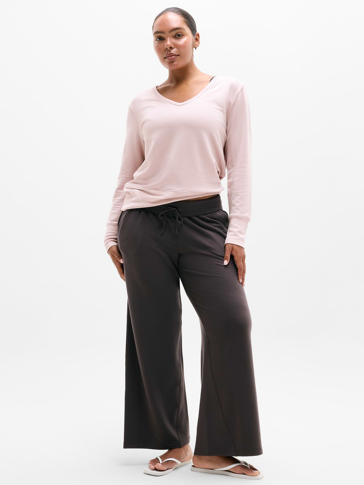 Coaster Luxe V-Neck Sweatshirt - Halo