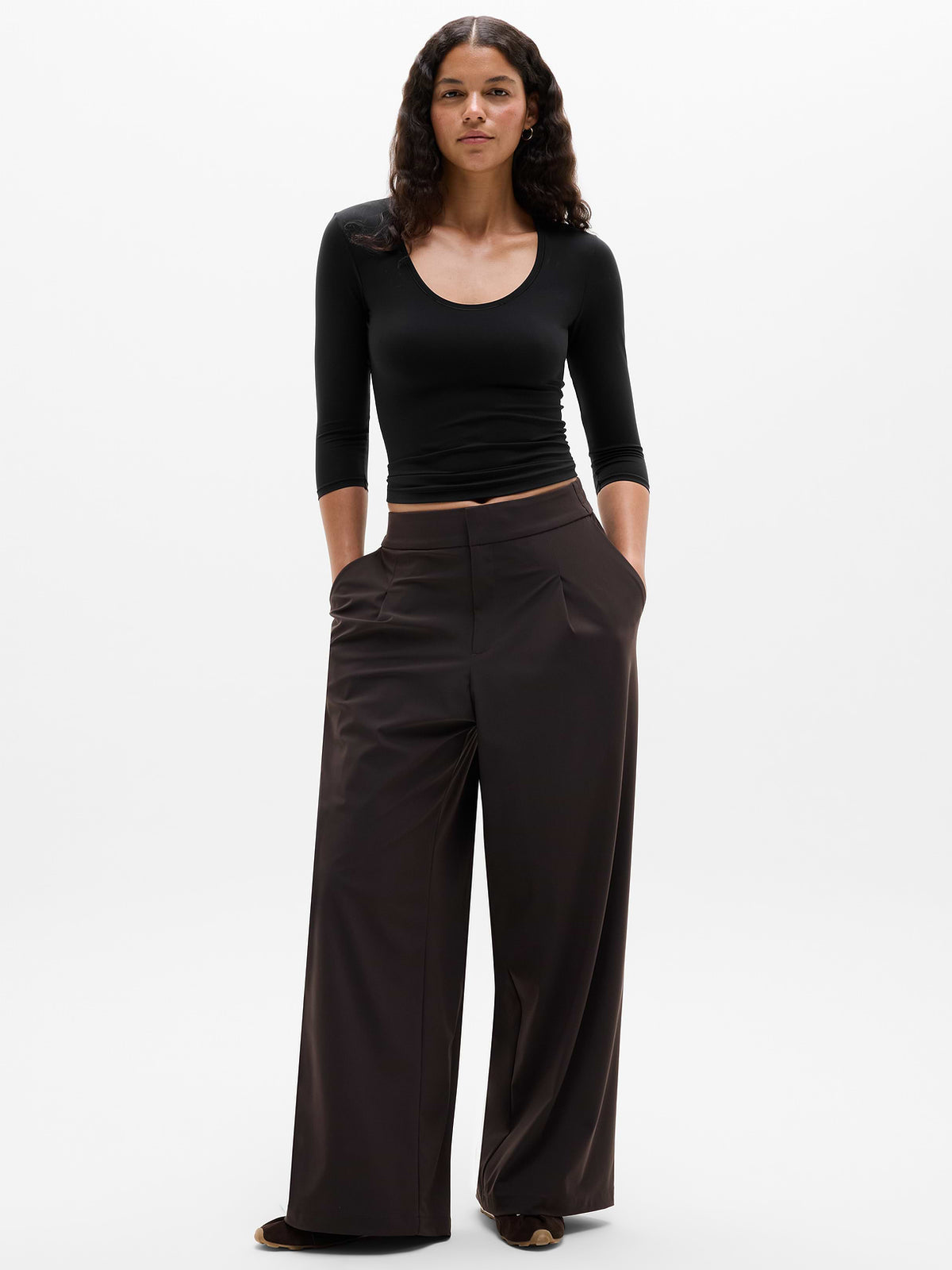 Bodymove Scoop Midi Sleeve Tee - Black