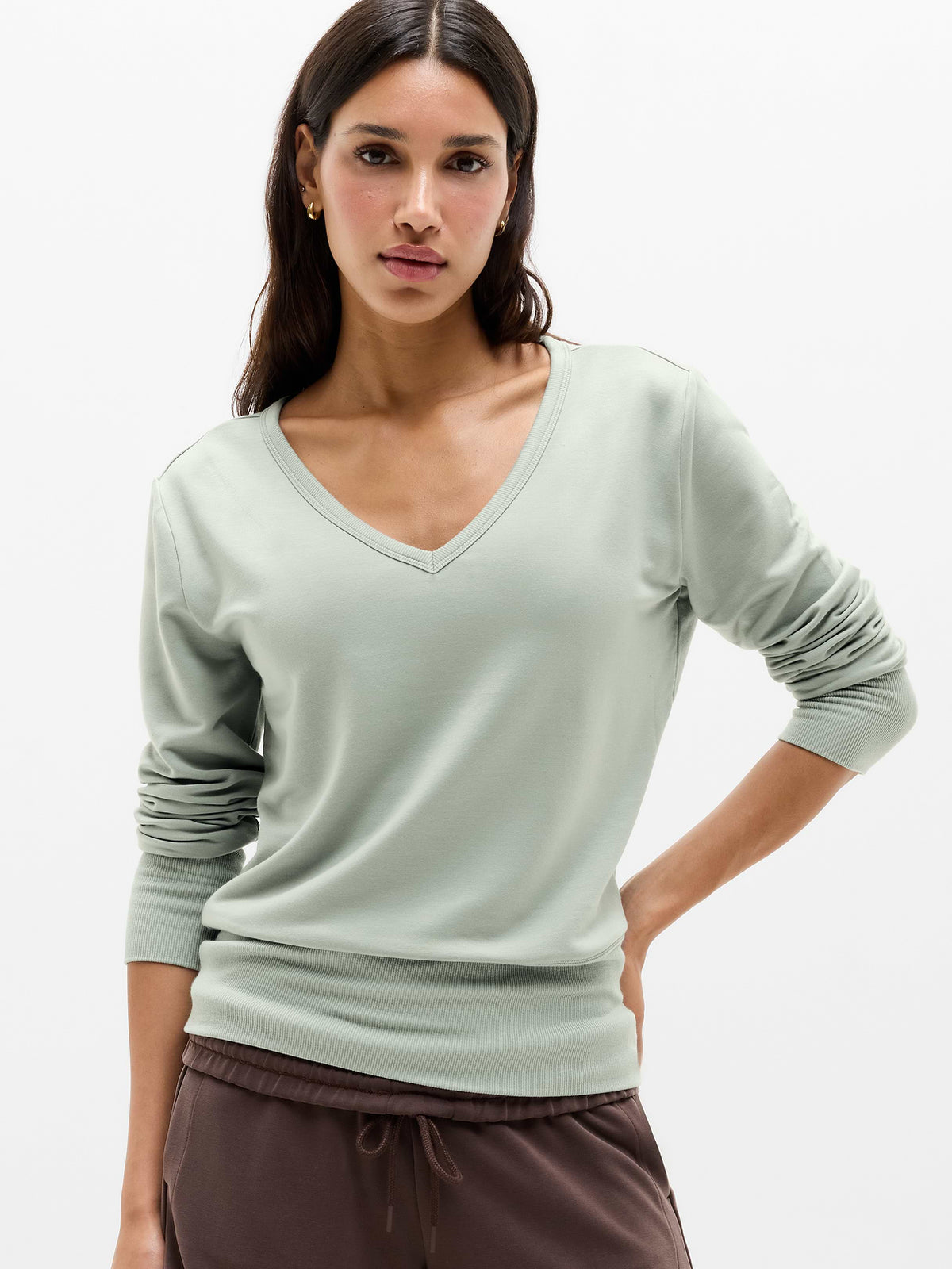 Coaster Luxe V-Neck Sweatshirt - Vera