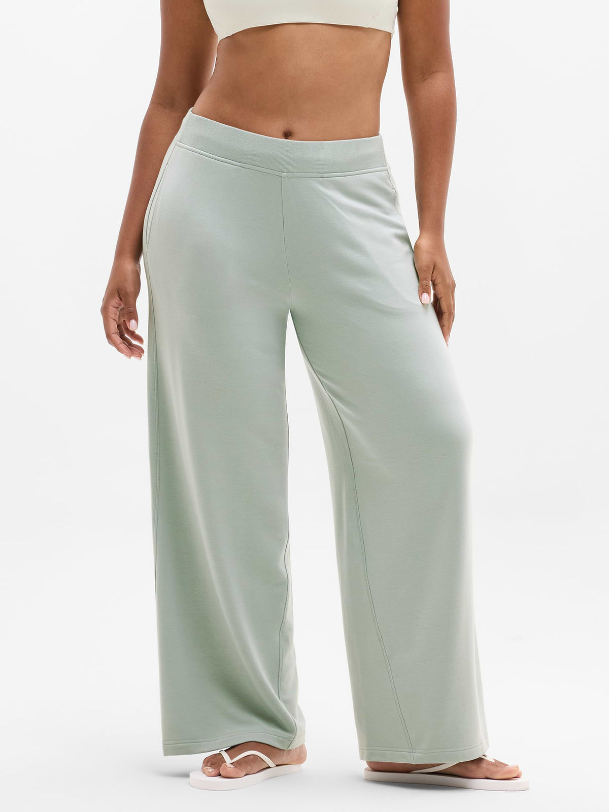 Coaster Luxe Straight Leg Pant - Vera