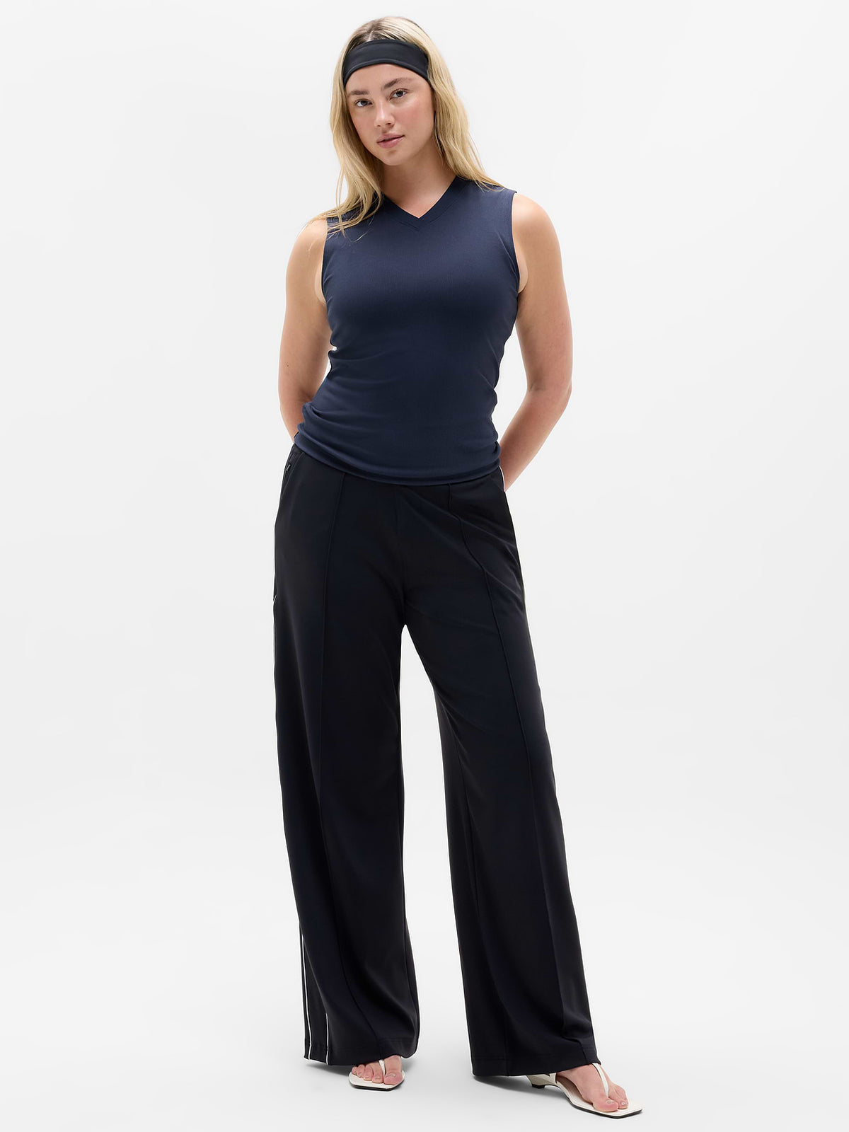 Signature Rib V-Neck Muscle Tank - Navy