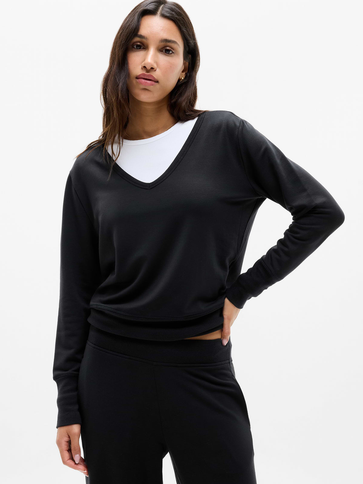 Coaster Luxe V-Neck Sweatshirt - Black