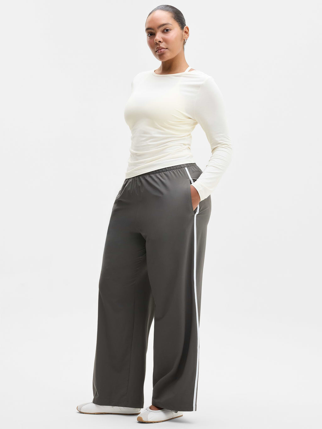 Foundation Scoop Back Top - Pearl