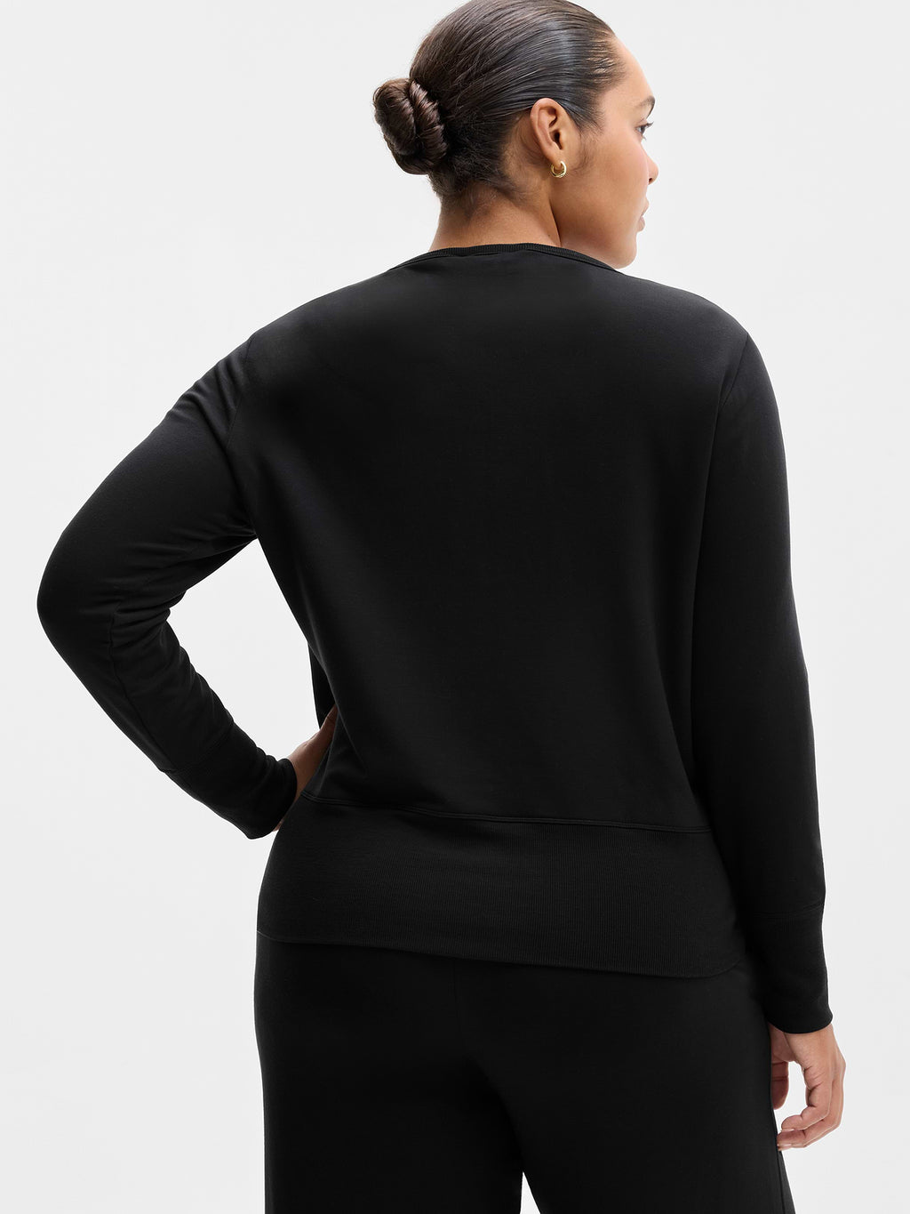 Coaster Luxe V-Neck Sweatshirt - Black