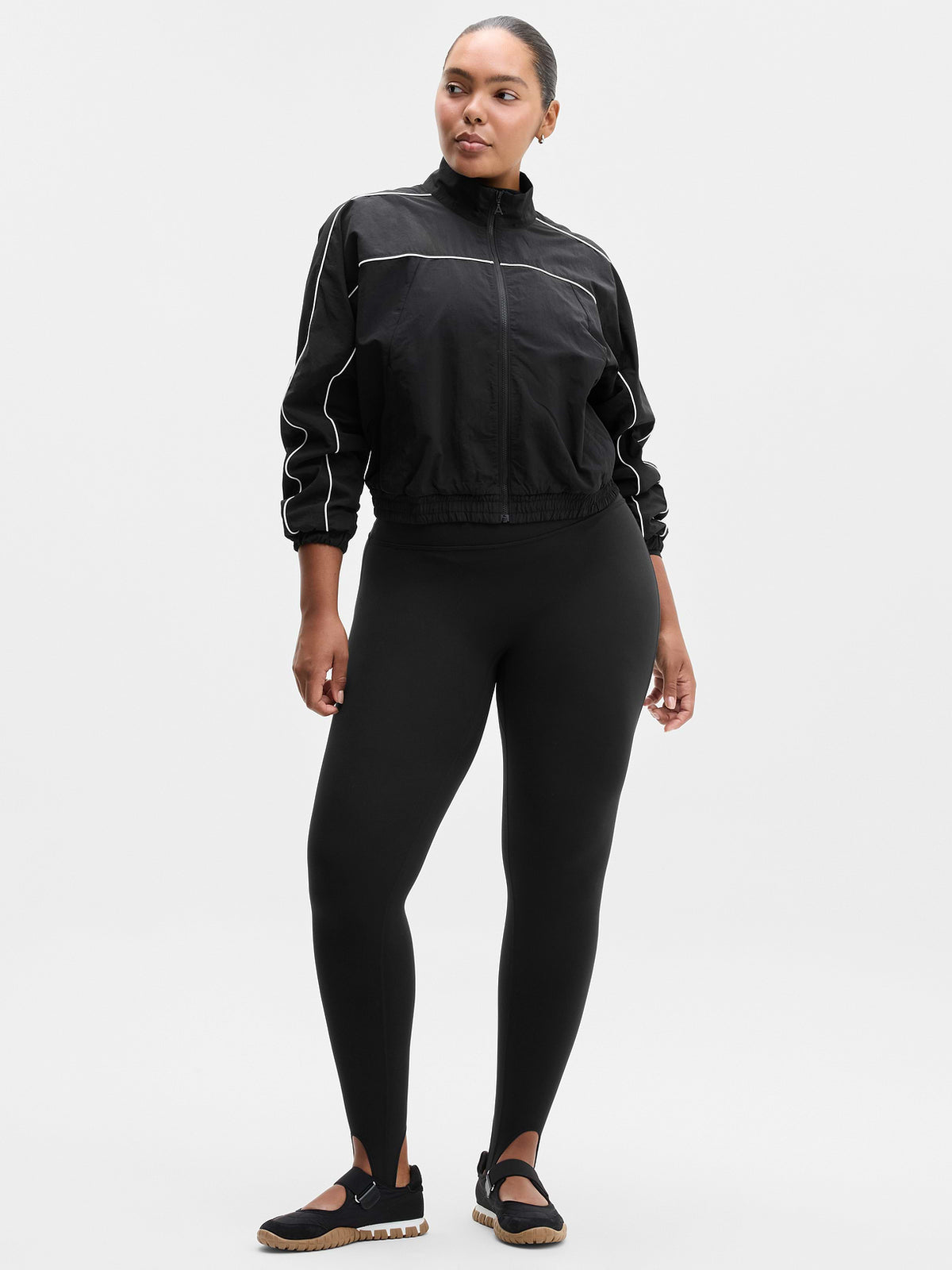On The Move Track Jacket - Black/White