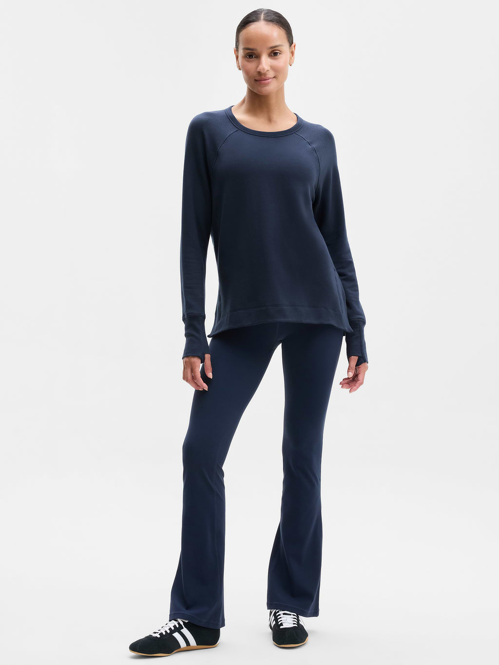Coaster Luxe V-Neck Sweatshirt - Navy