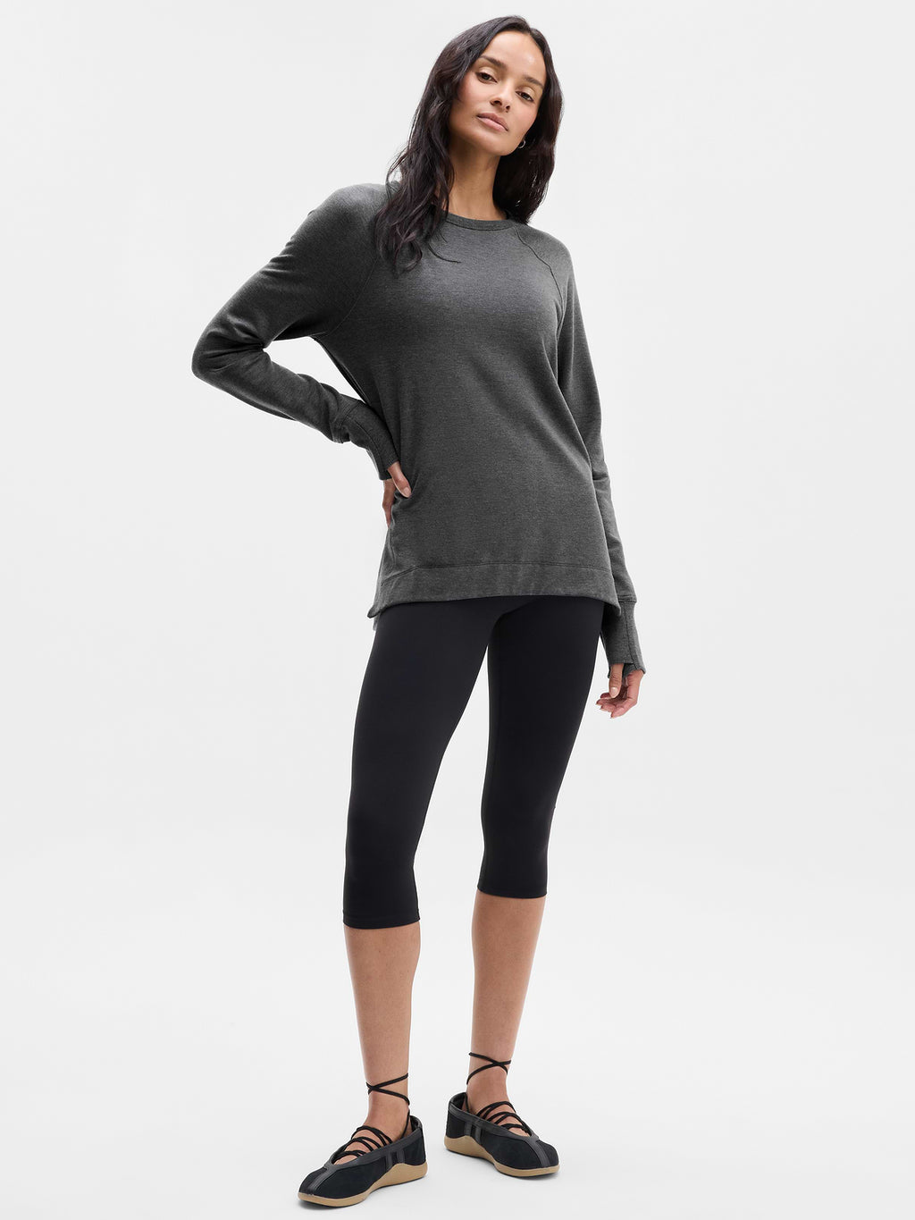 Coaster Luxe V-Neck Sweatshirt - Charcoal Grey Heather