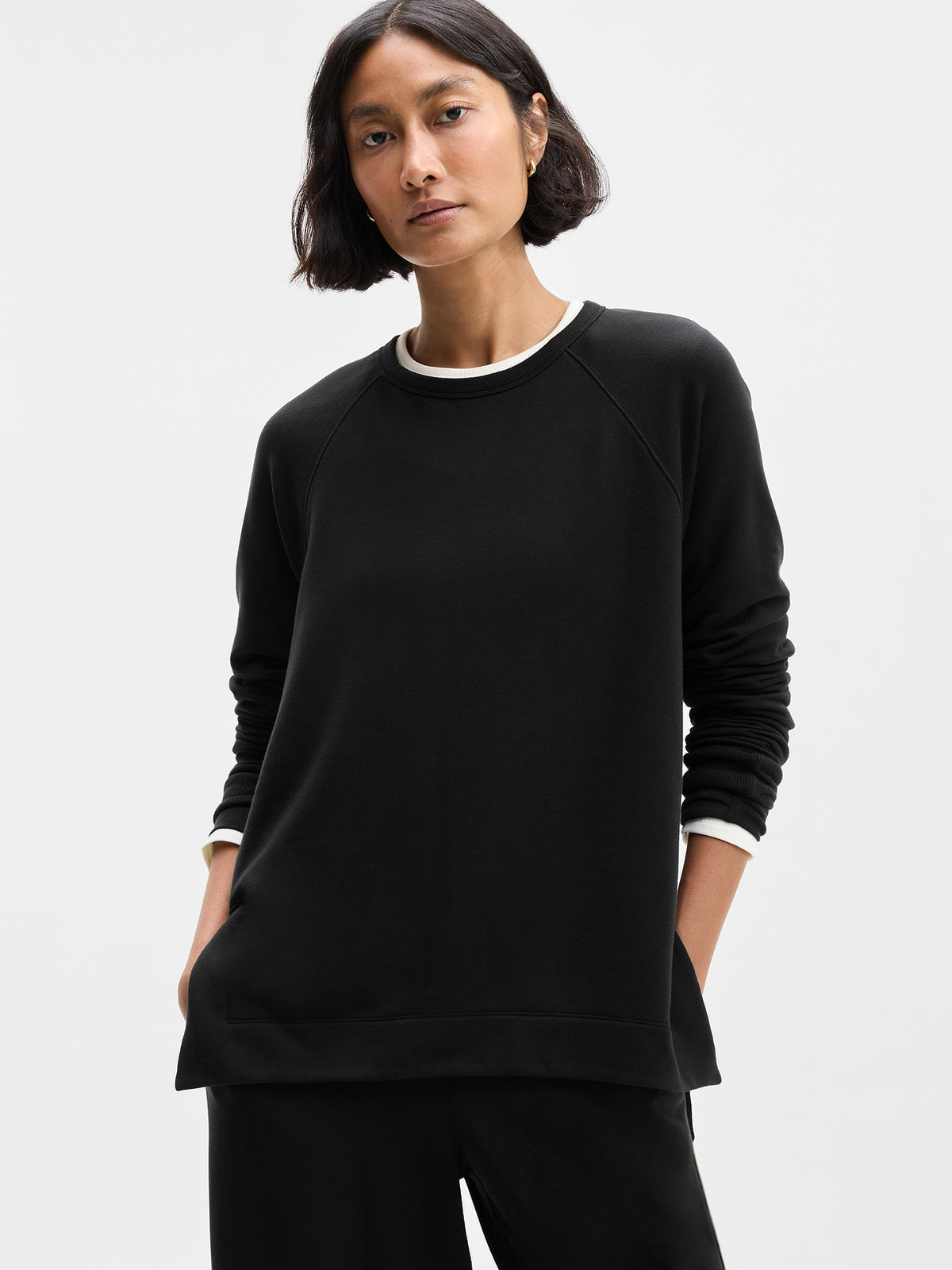 Coaster Luxe V-Neck Sweatshirt - Black